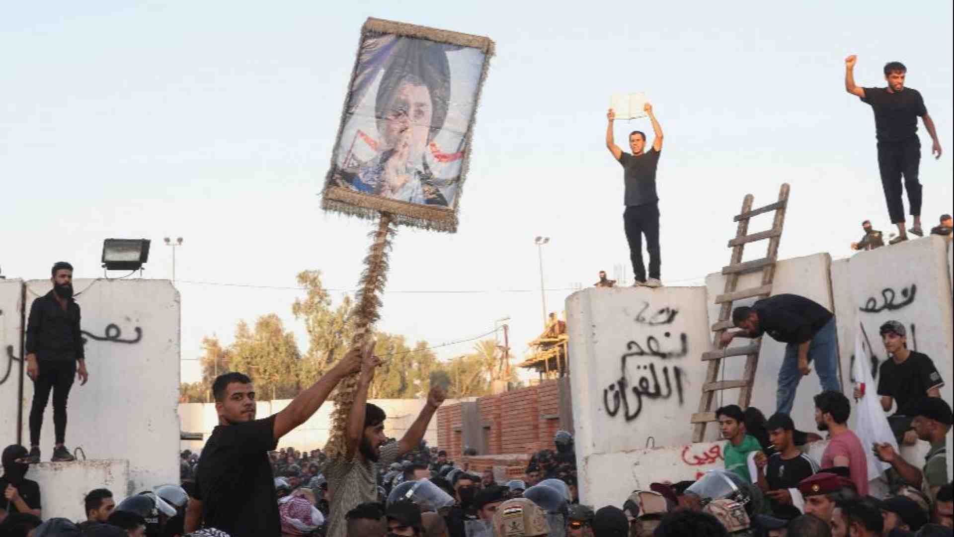Immagine di Oltraggio al Corano, assaltata l'ambasciata svedese a Baghdad