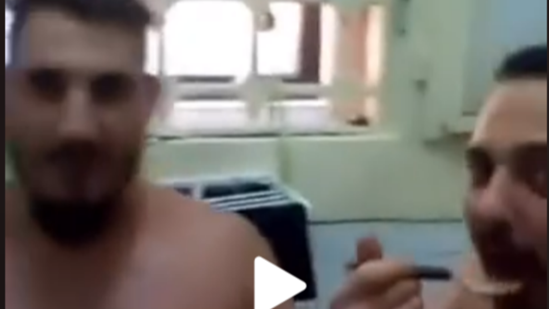 Immagine di Quei detenuti di Poggioreale e i video sui social: goliardata o avvertimento?