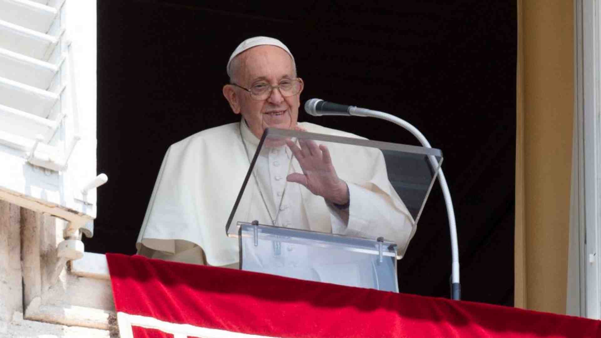 Immagine di Il Papa: "non sprechiamo tempo nelle futilità"
