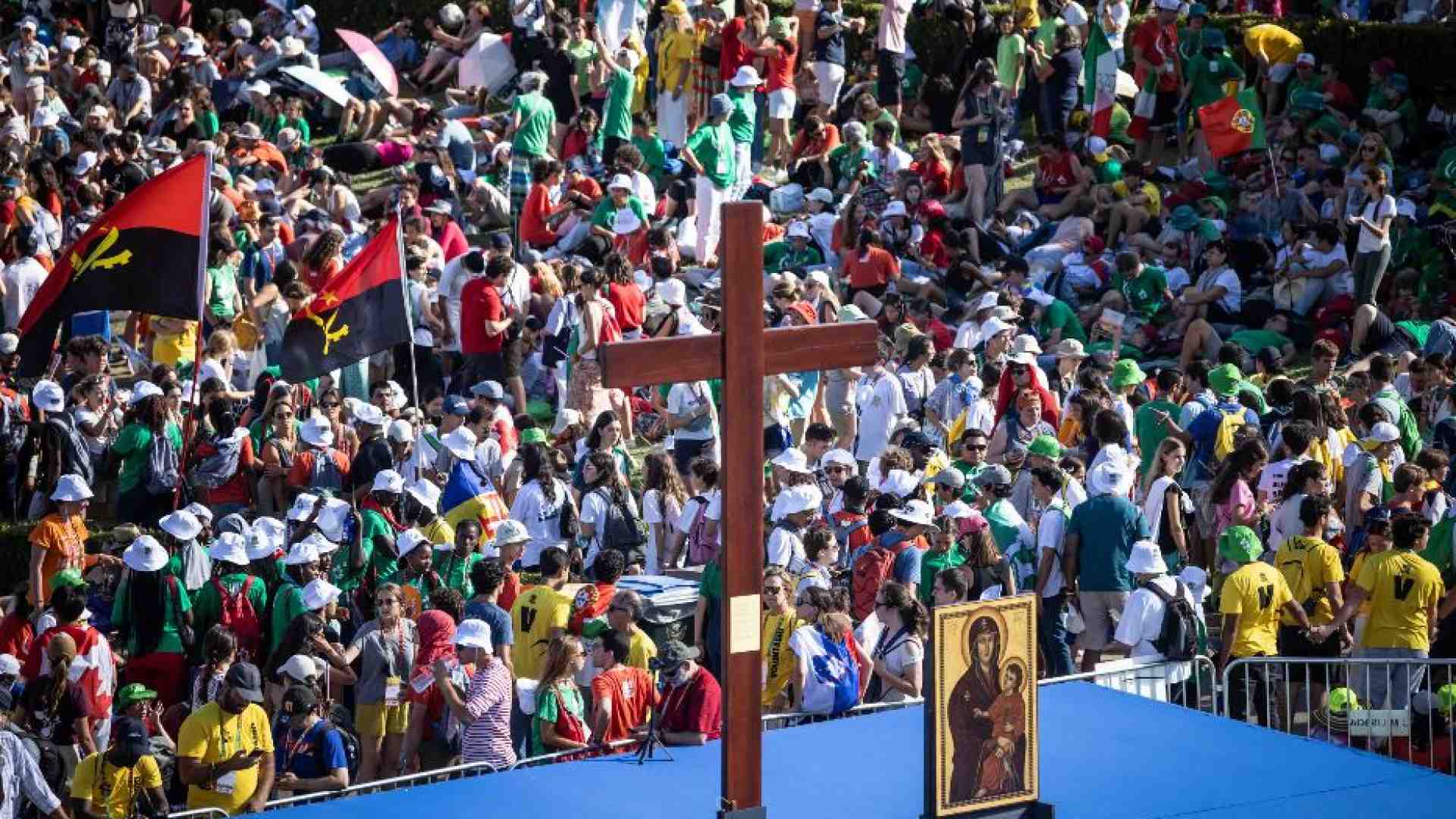 Immagine di Messa di apertura della Gmg. Il patriarca: «Ogni saluto apre un mondo nuovo»
