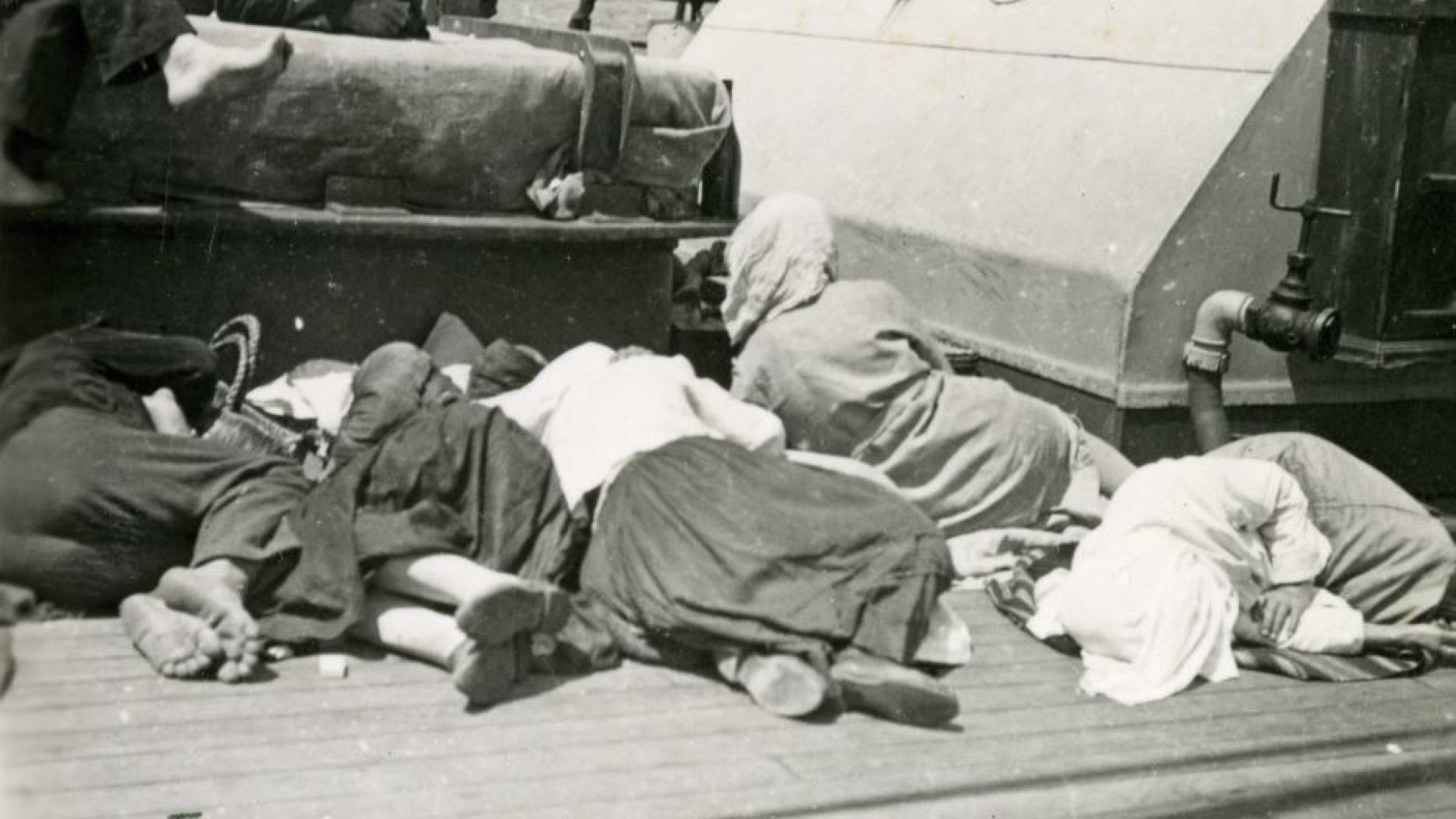 Immagine di Georges Simenon fotografo nel mondo in crisi degli anni '30