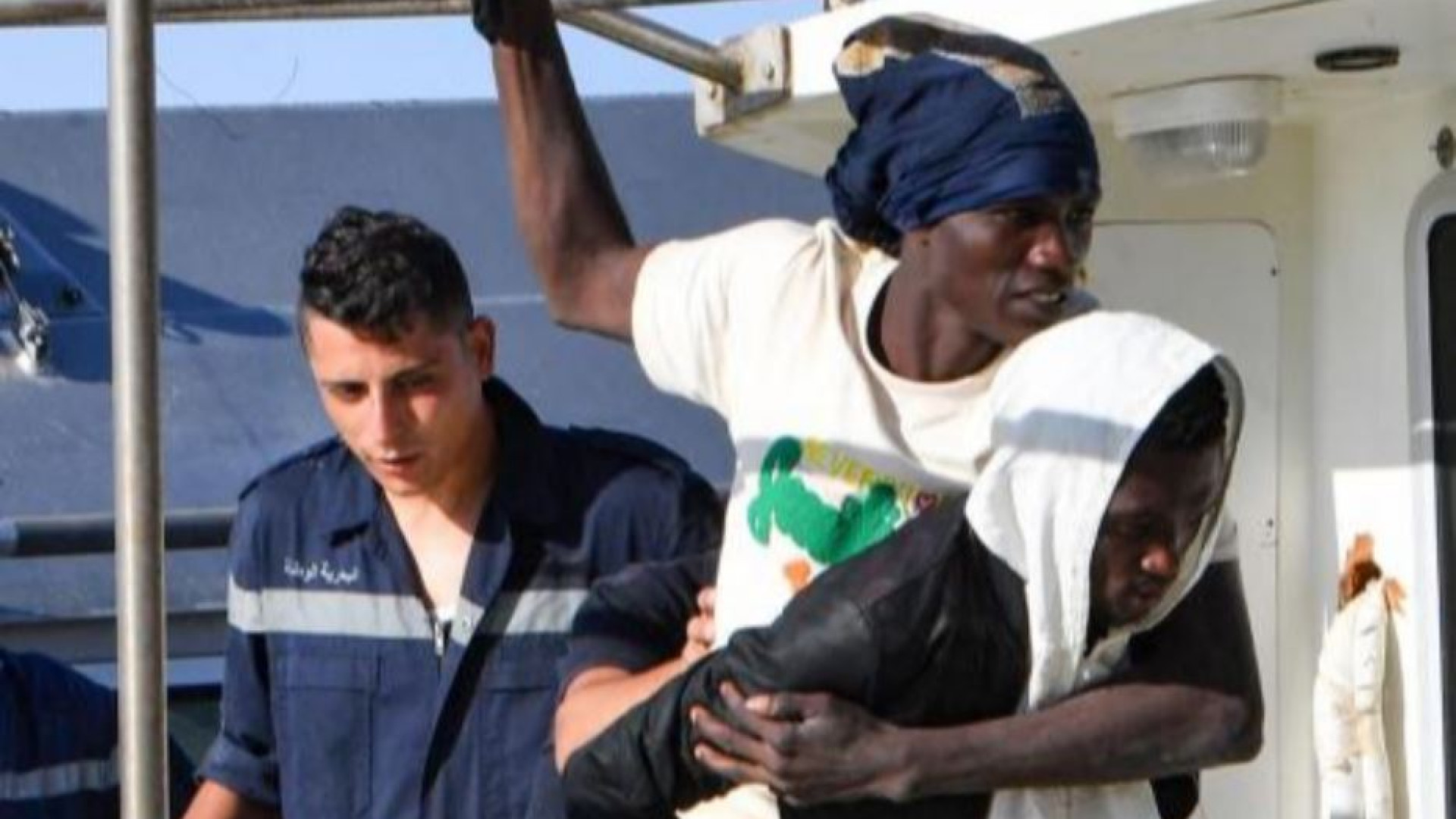 Immagine di Migranti via dai centri di accoglienza, ma finiranno per strada