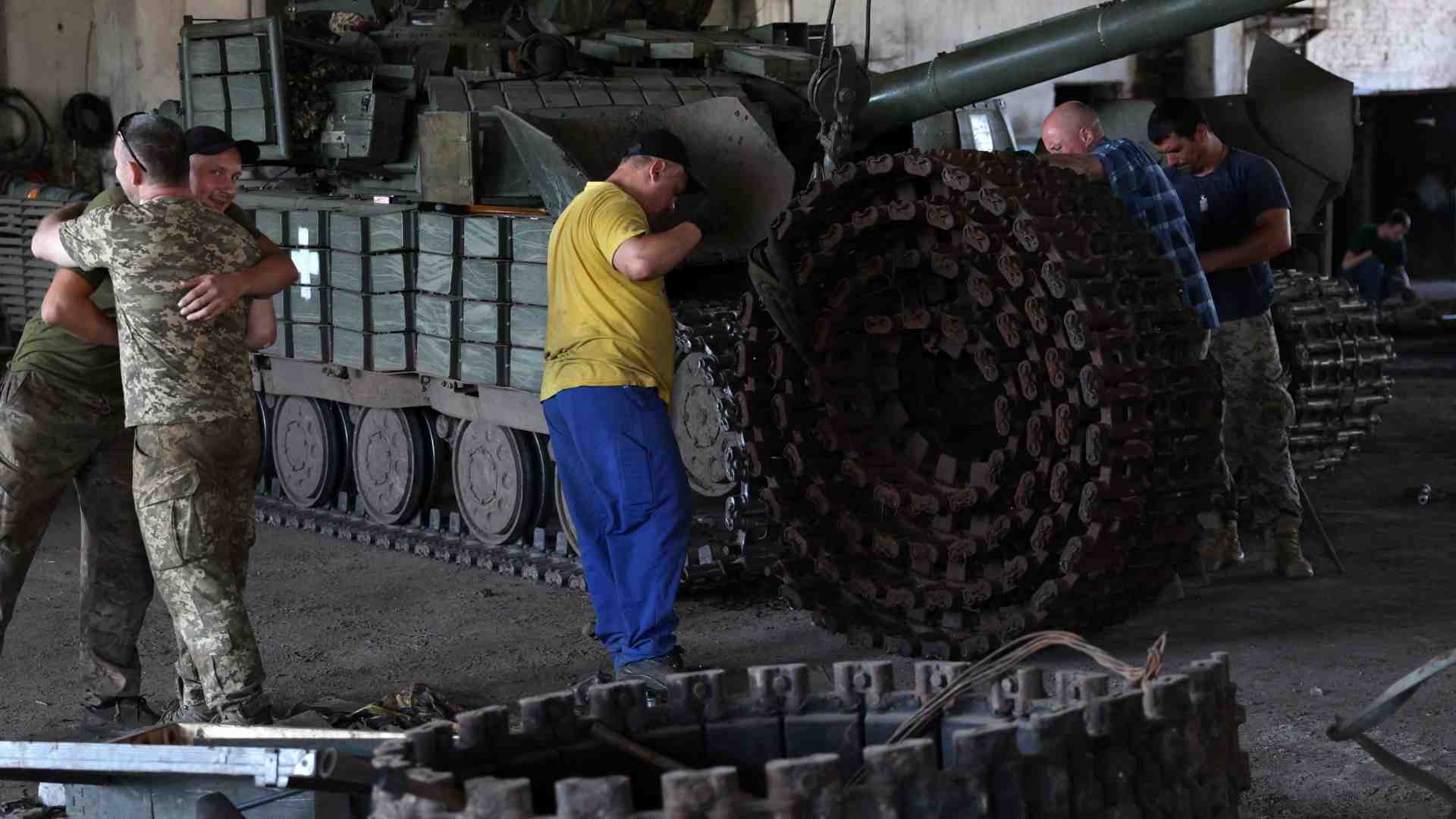 Immagine di Finanza etica sotto pressione: «Dovete investire sulle armi»