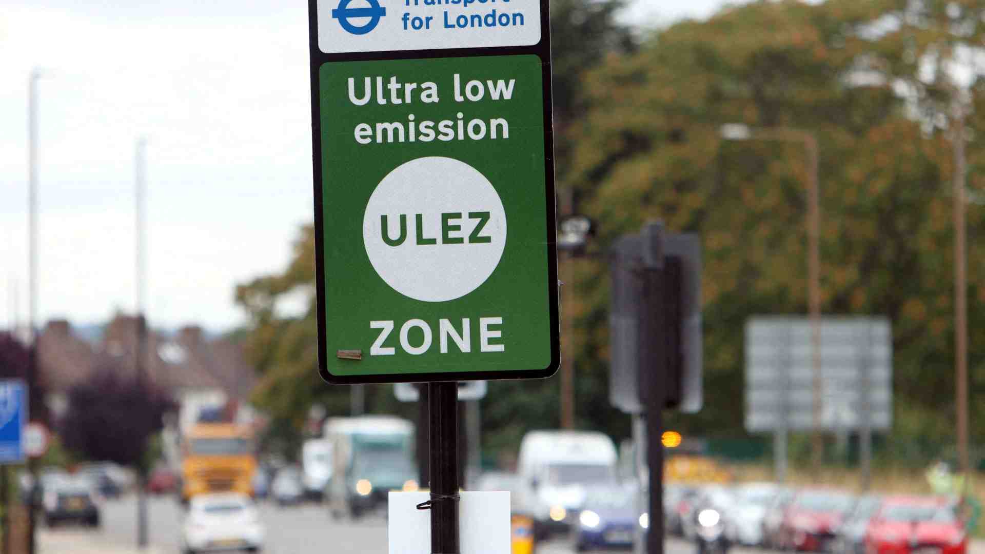 Immagine di No alla Ztl a Londra, vandalizzate quasi trecento telecamere