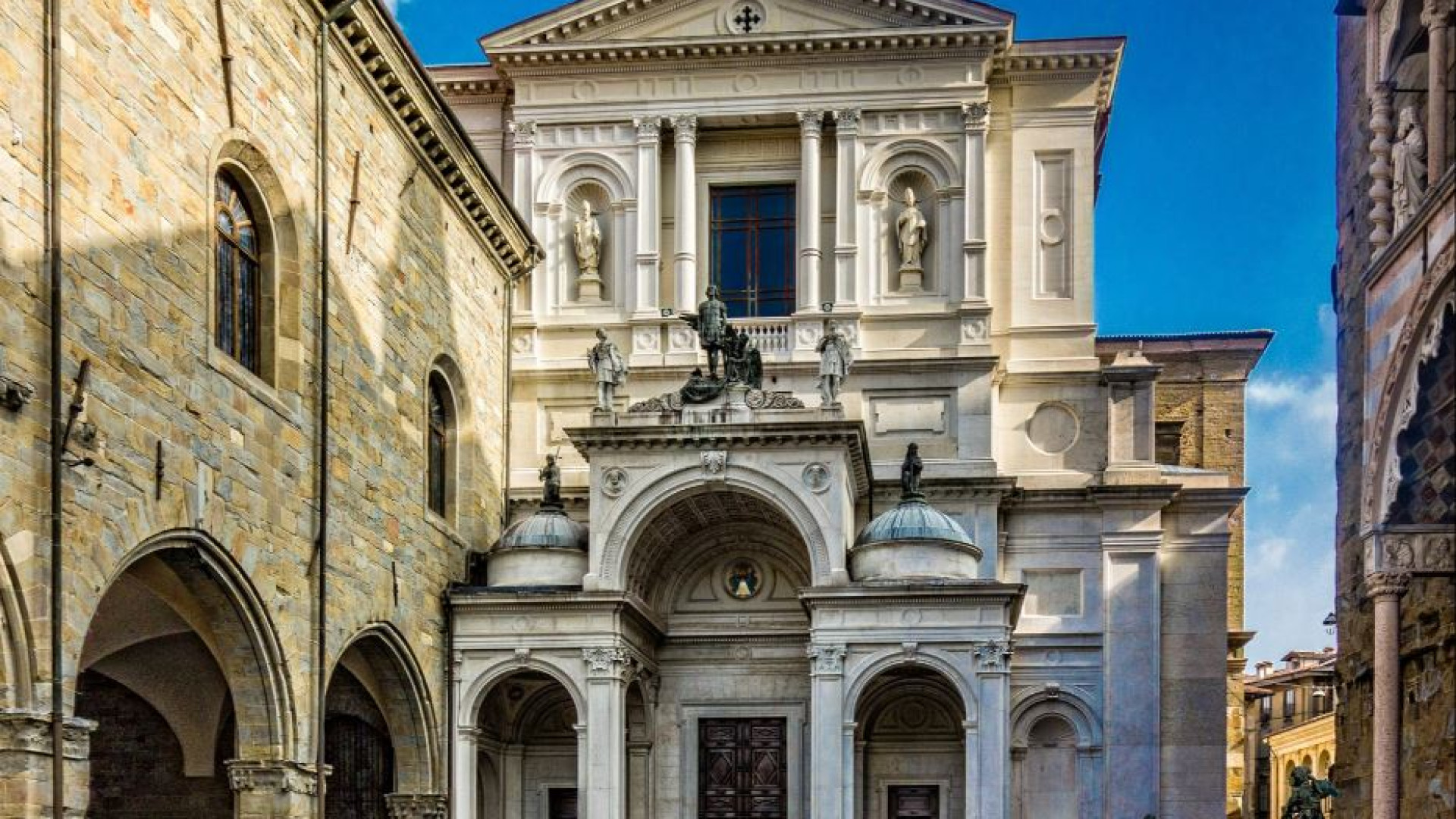 Immagine di Bergamo celebra il patrono con i Pontefici del Concilio