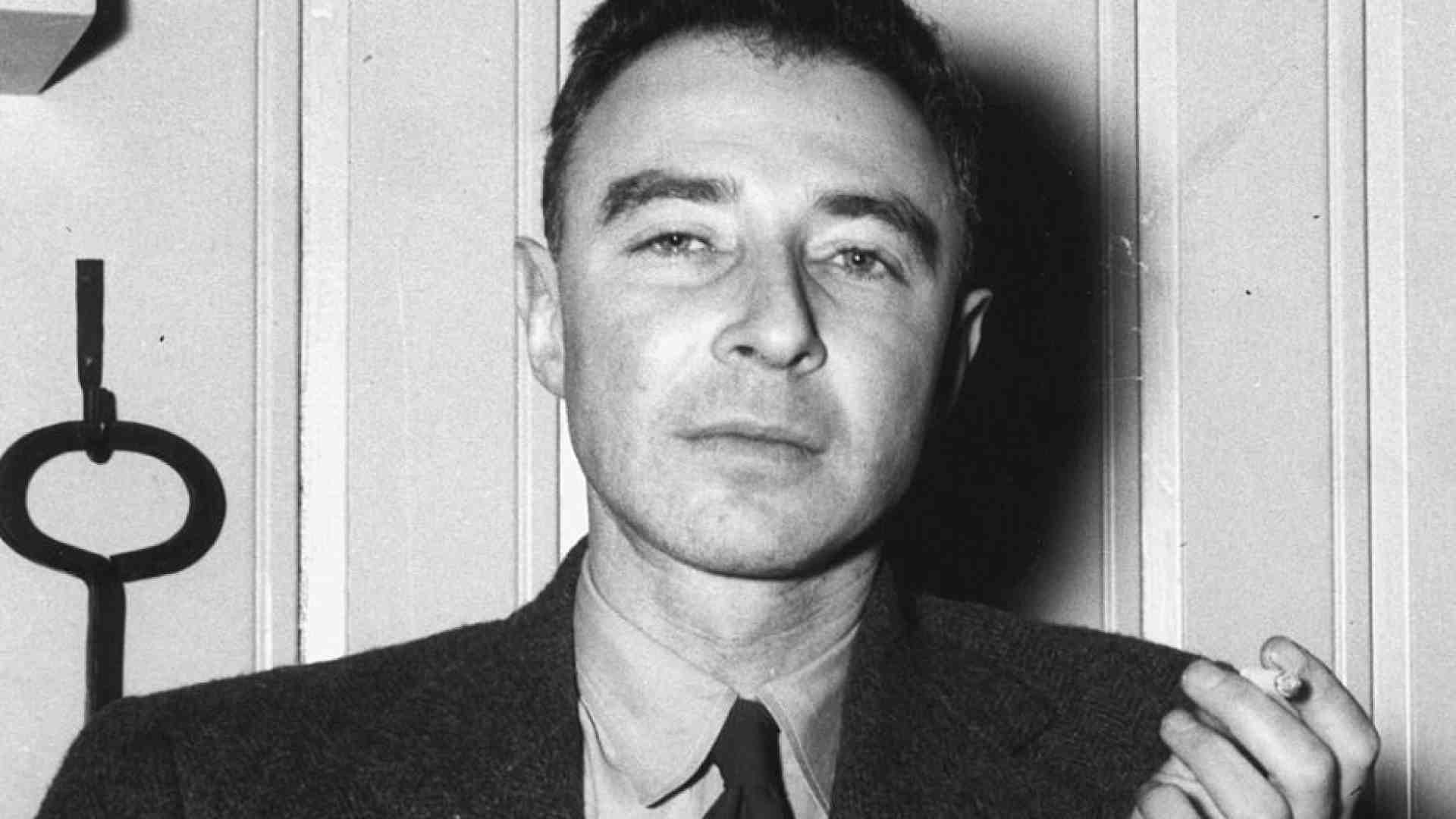 Immagine di Chi era Robert Oppenheimer? Le ambiguità del padre della bomba atomica