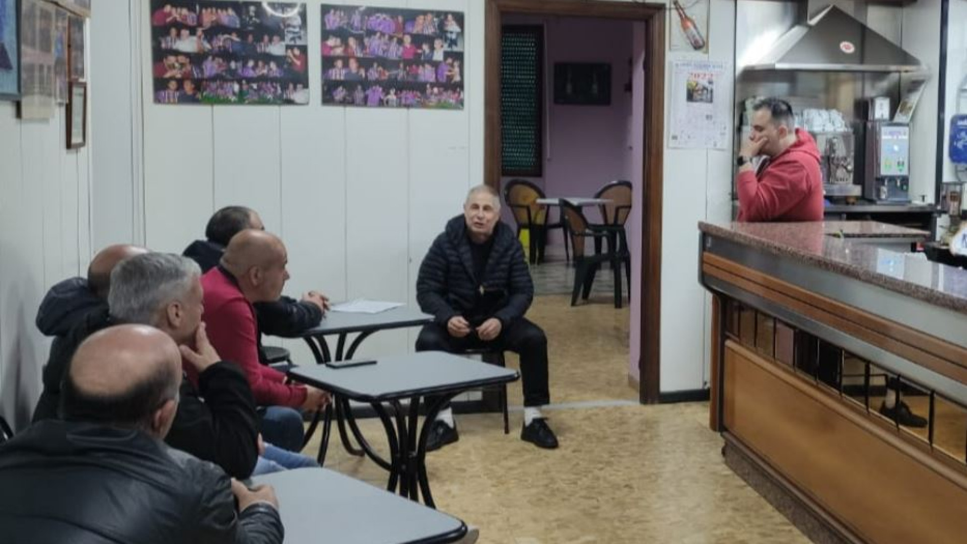 Immagine di A Bitti, in Sardegna, la catechesi si fa anche dentro ai bar