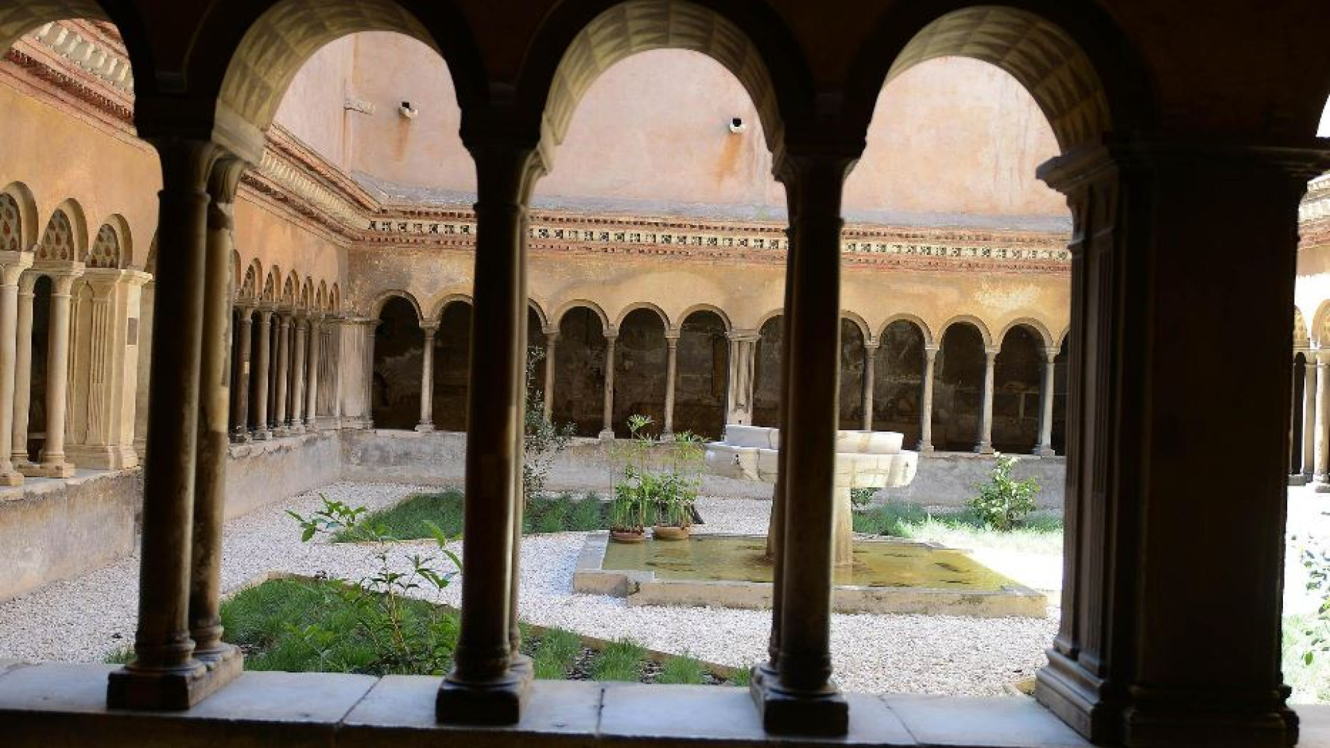 Immagine di Immobili degli ordini religiosi una nuova vita oltre i mattoni