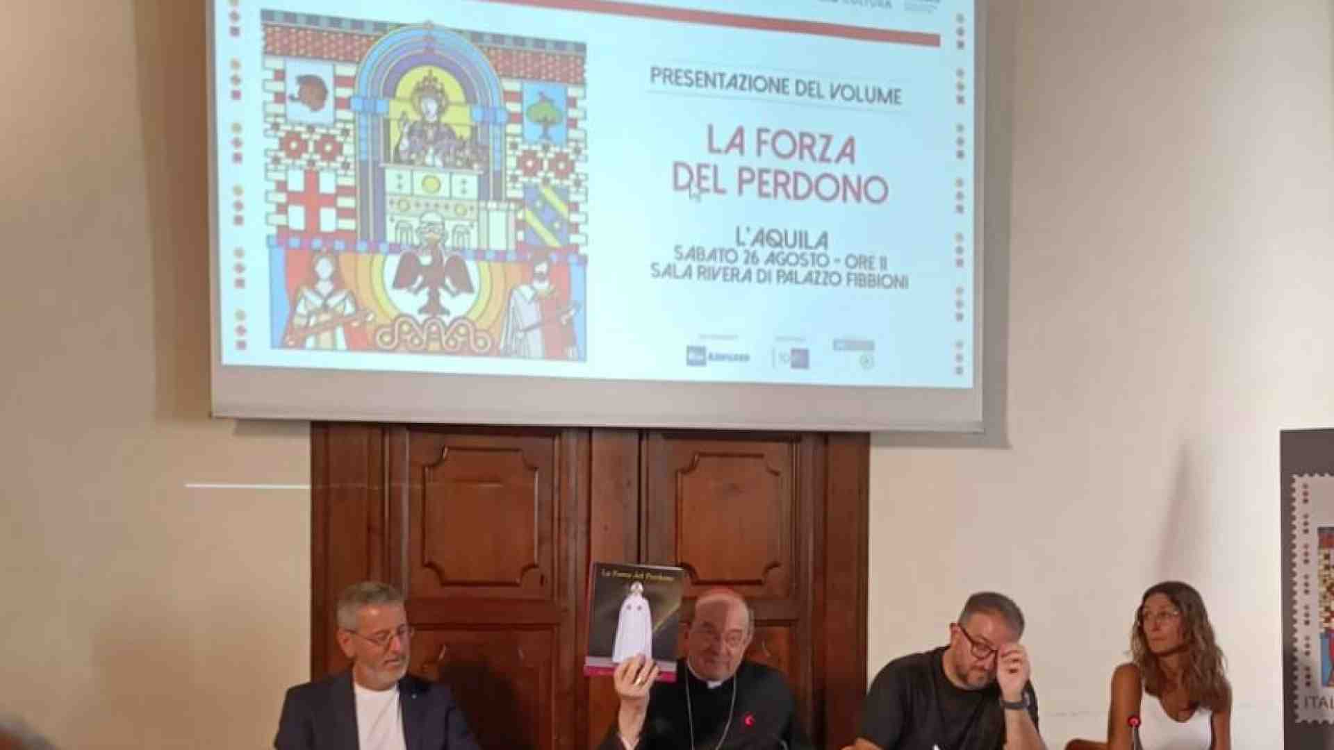 Immagine di Ecco il libro sulla visita di papa Francesco