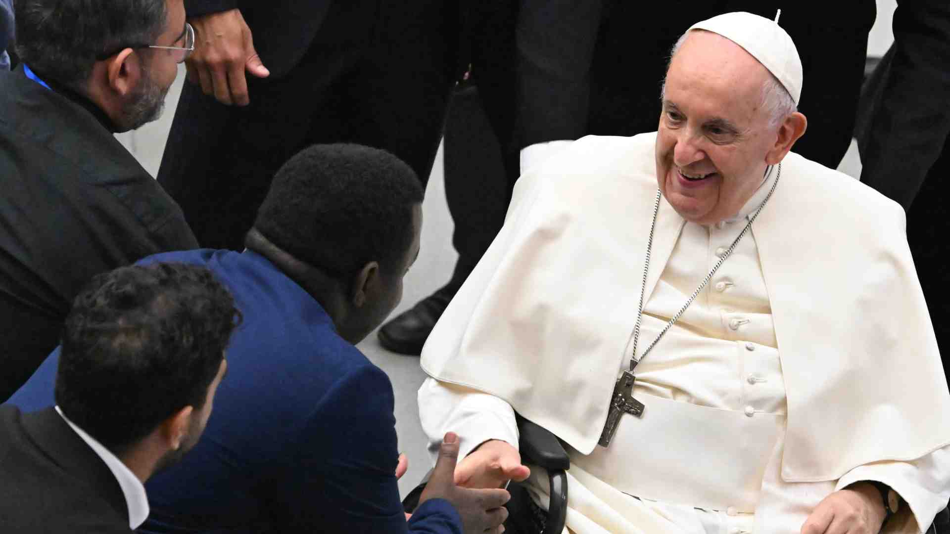 Immagine di "Giornalismo racconti la realtà e dia spazio a voci di pace"