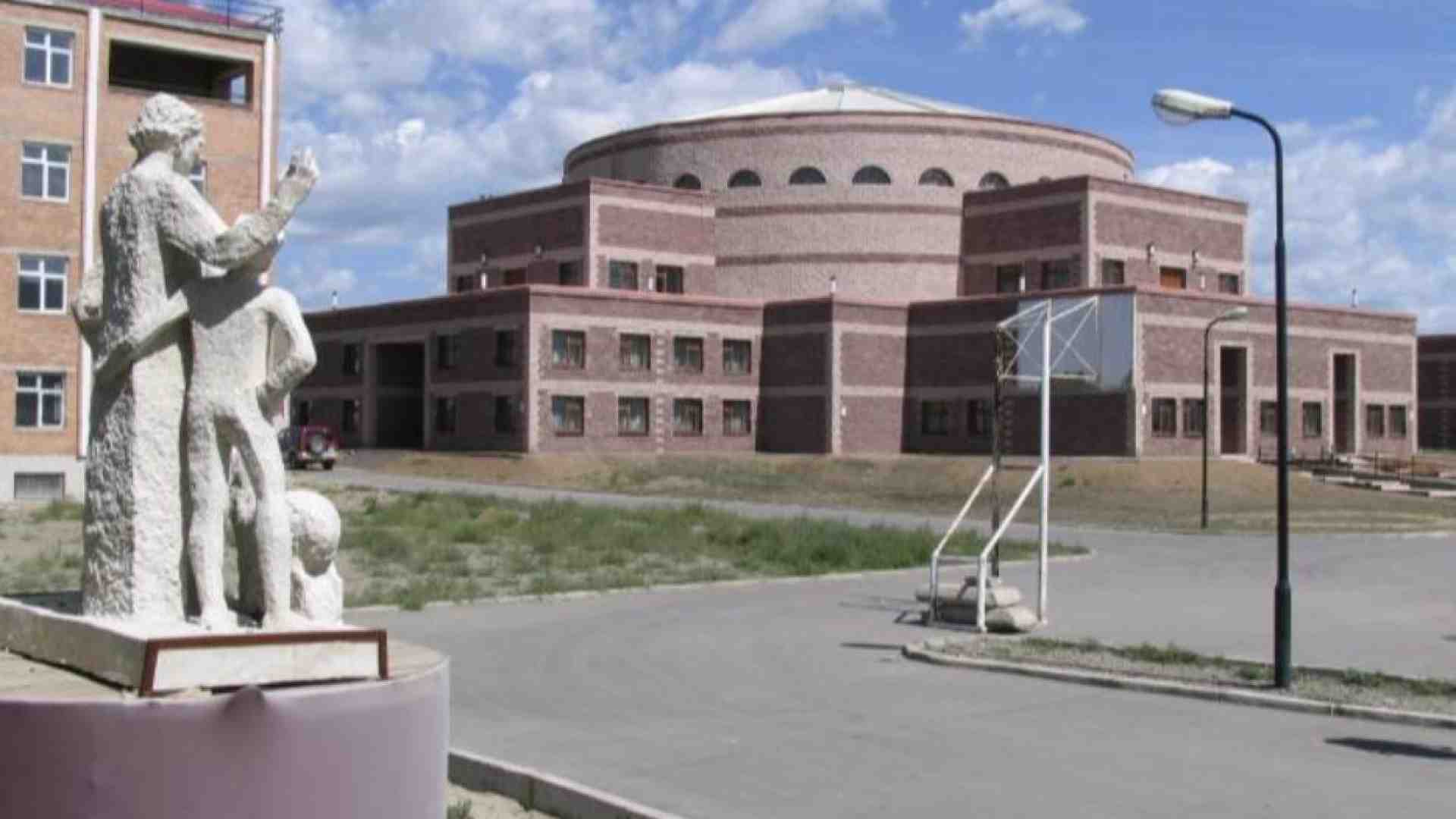 Immagine di Il Papa parte per la Mongolia, «visiterà una Chiesa nascente»
