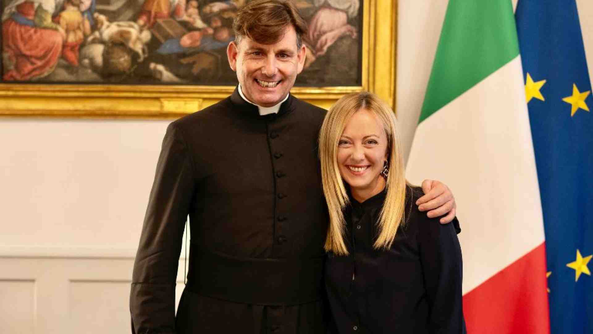 Immagine di Don Coluccia: ho paura, ma vado avanti. La premier promette sostegno