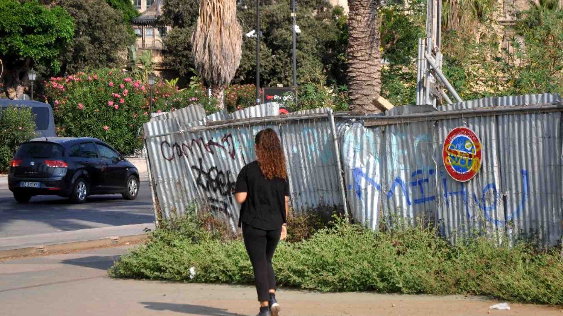 Immagine di Due sorelline violentate per anni in famiglia. Il nuovo orrore a Palermo