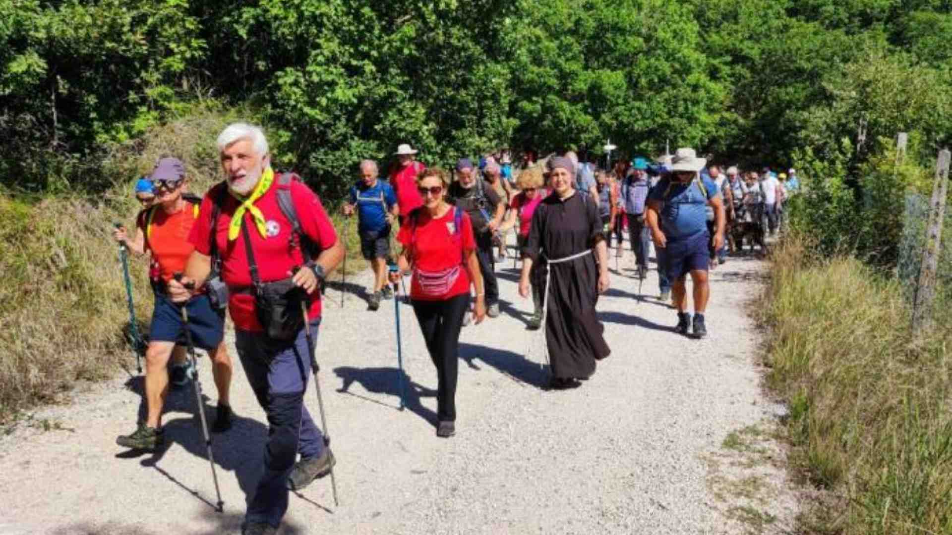 Immagine di Da Assisi a Gubbio, pellegrinaggio con matrimonio