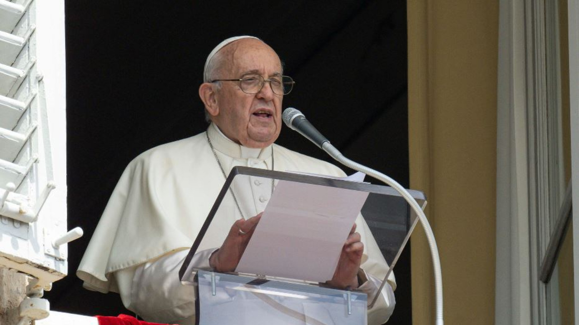 Immagine di Papa: morti e incidenti sul lavoro sono impoverimento sociale