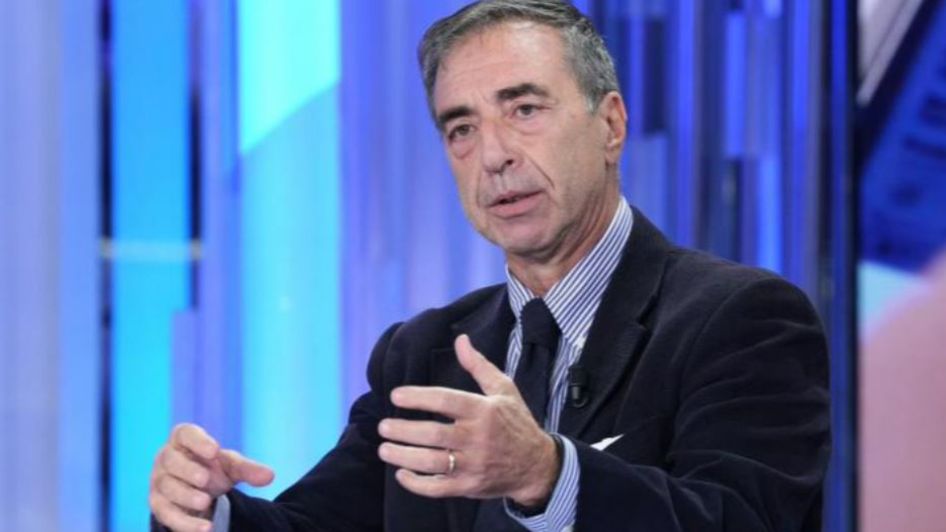 Immagine di Ciccozzi: «Basta con allarmi sul Covid. I vaccini? Sì, ma a chi servono»