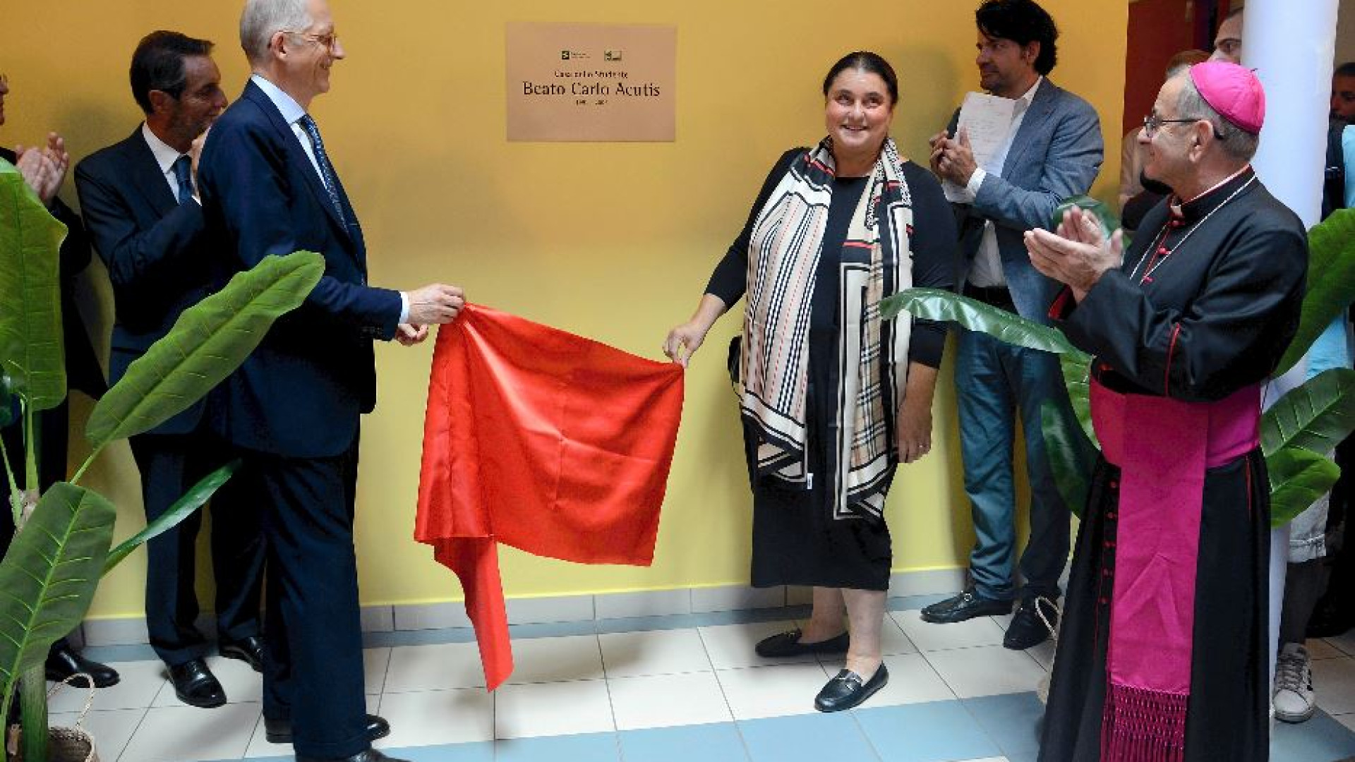 Immagine di Milano intitola a Carlo Acutis una residenza universitaria in periferia