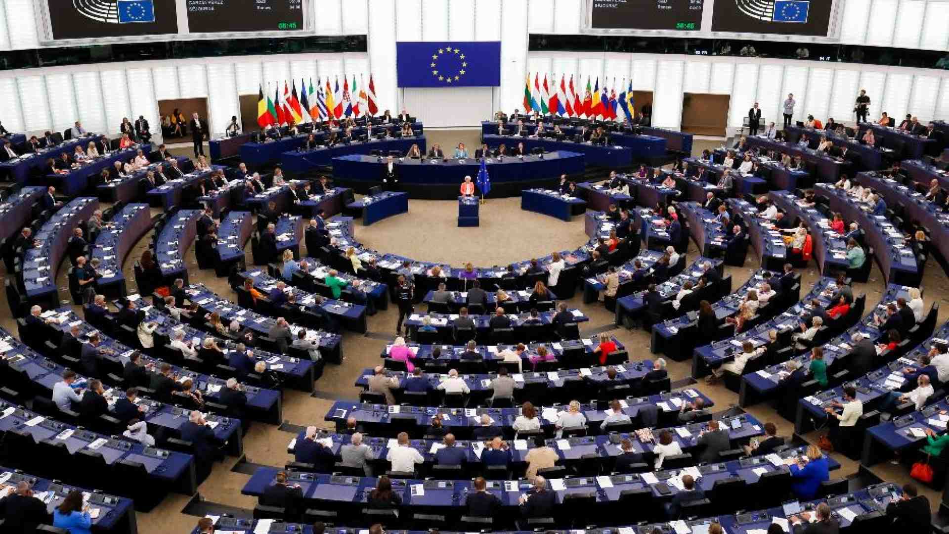 Immagine di Embrioni e feti umani, stesse regole delle «sostanze umane»? No dei vescovi Ue