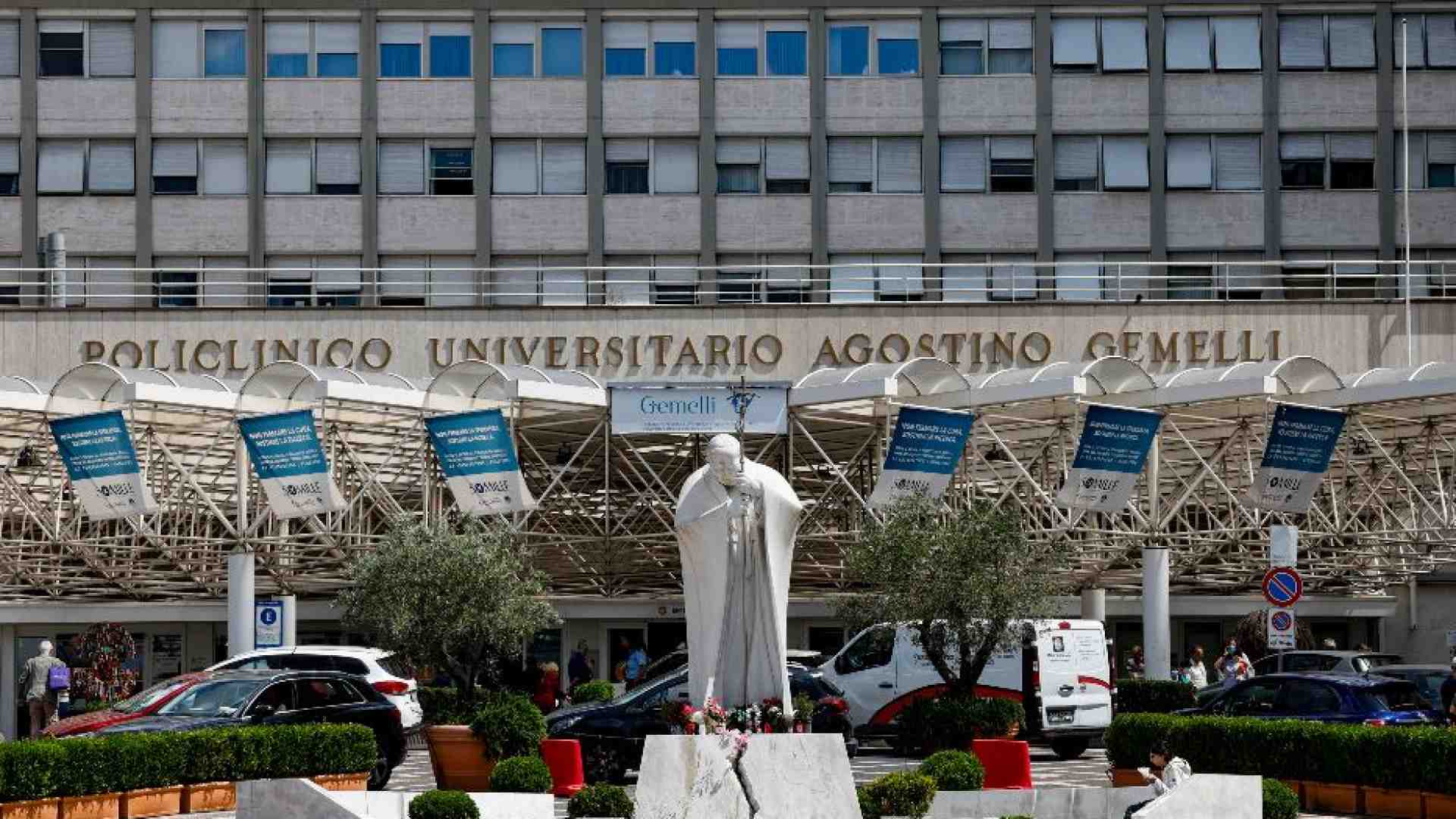 Immagine di Gemelli primo in Italia per ginecologia, gastroenterologia e pneumologia