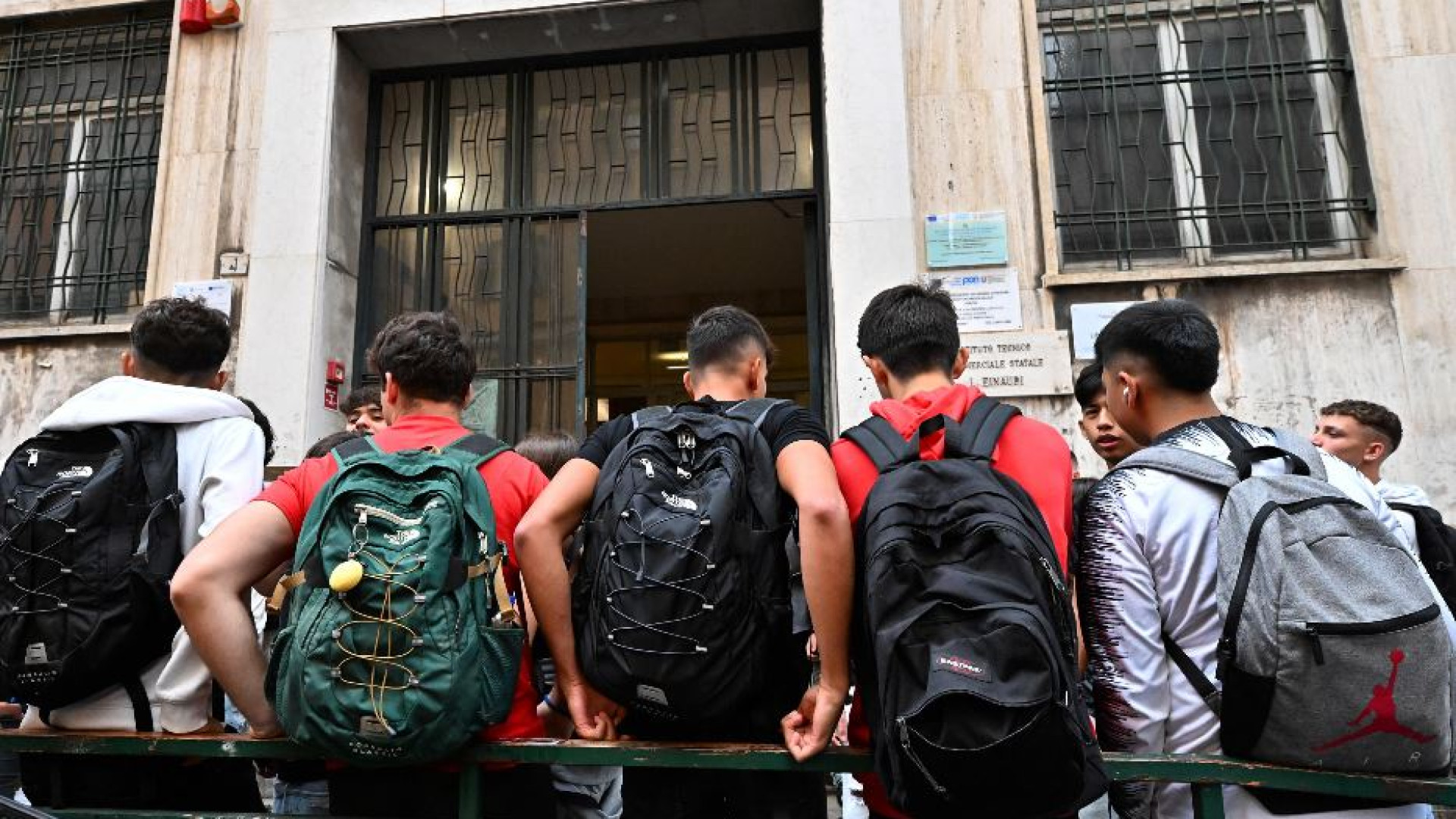 Immagine di Rimandati col 6 in condotta (e tecnici in 4 anni): le novità