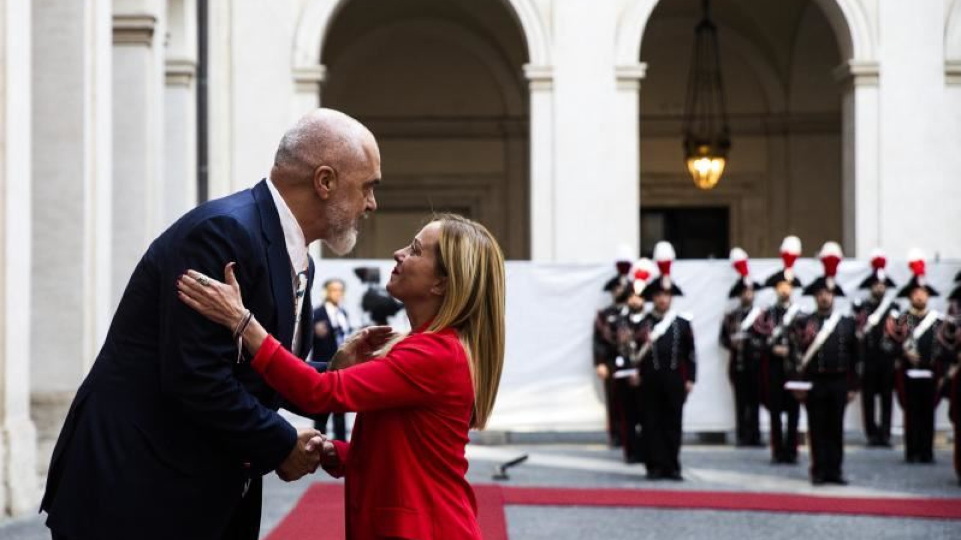 Immagine di Arriva la stretta su espulsioni e minori