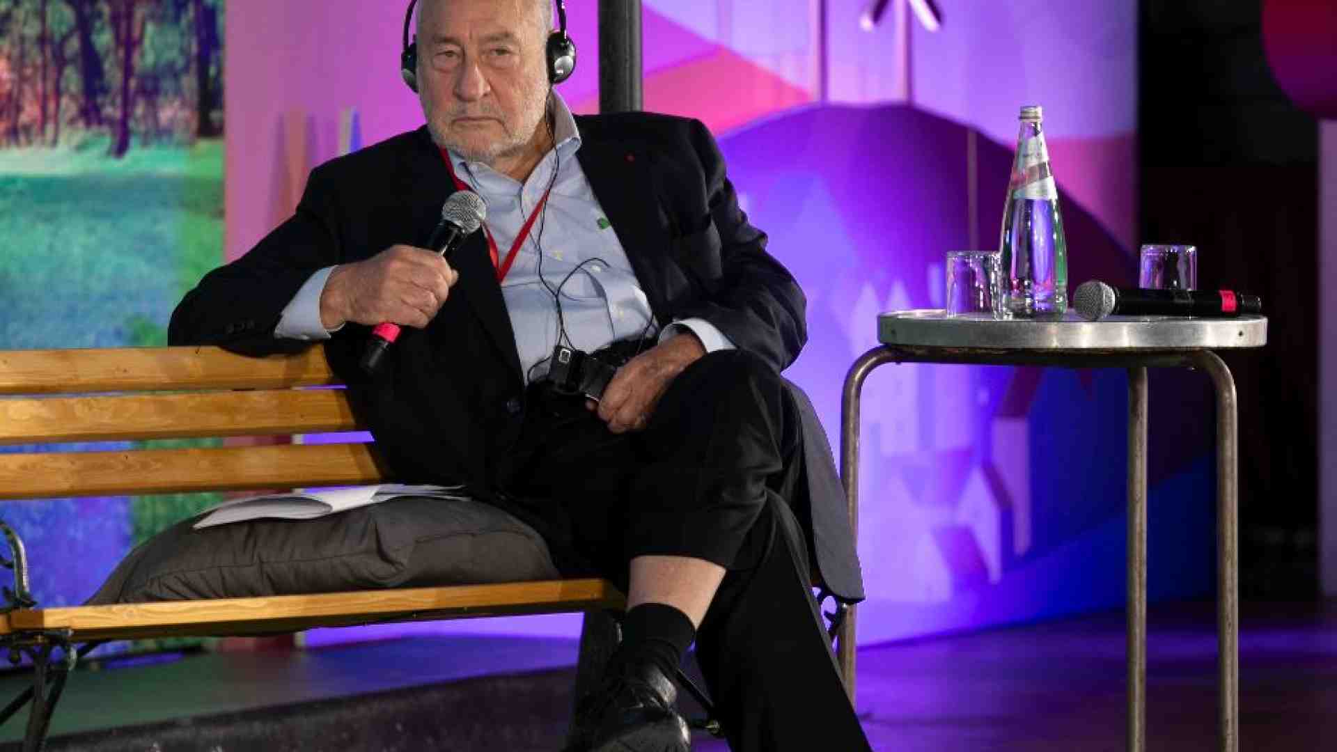 Immagine di Stiglitz: le disuguaglianze esplodono. Per fermarle facciamo leggi più forti
