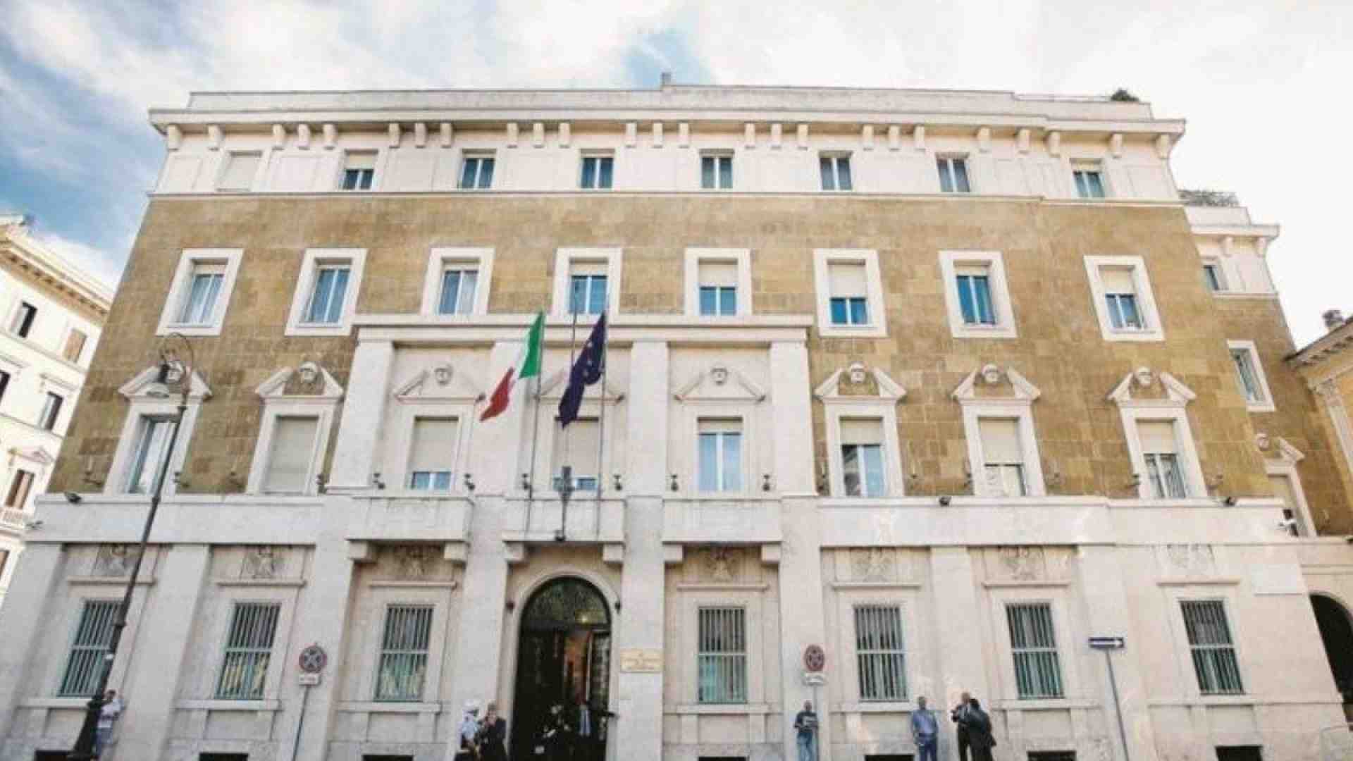 Immagine di Il Csm si schiera con la giudice di Catania. Meloni: «Nessuno scontro»