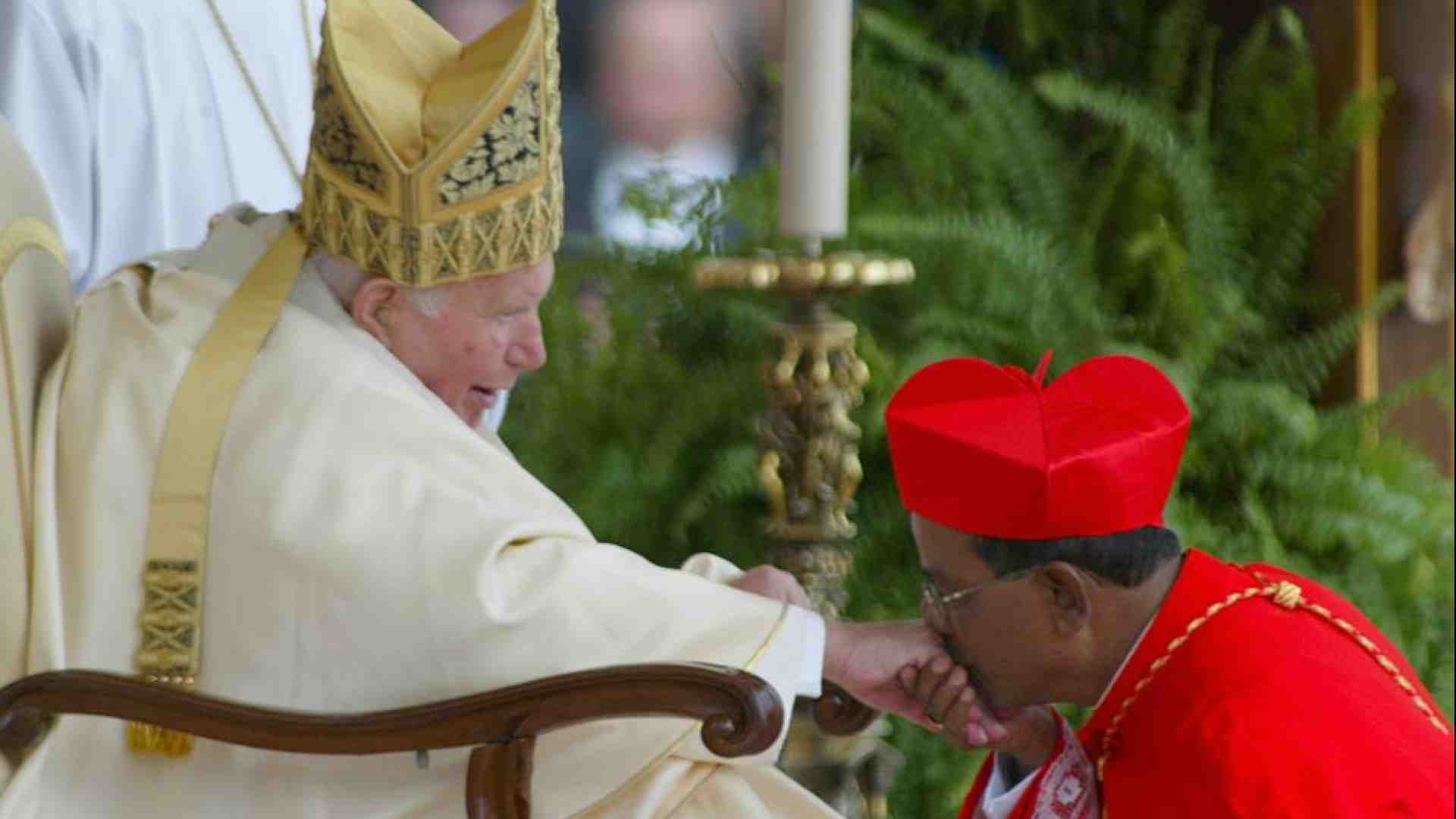Immagine di India, addio al cardinale Toppo Prima porpora aborigena