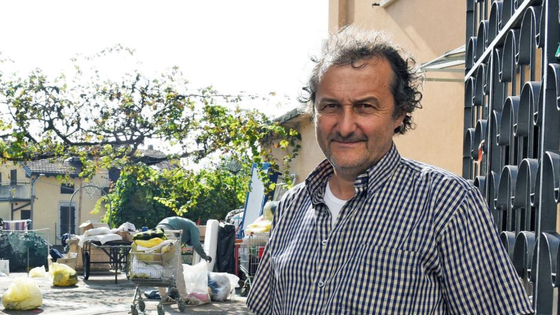 Immagine di Emergenza casa, la “sfida” di don Giusto