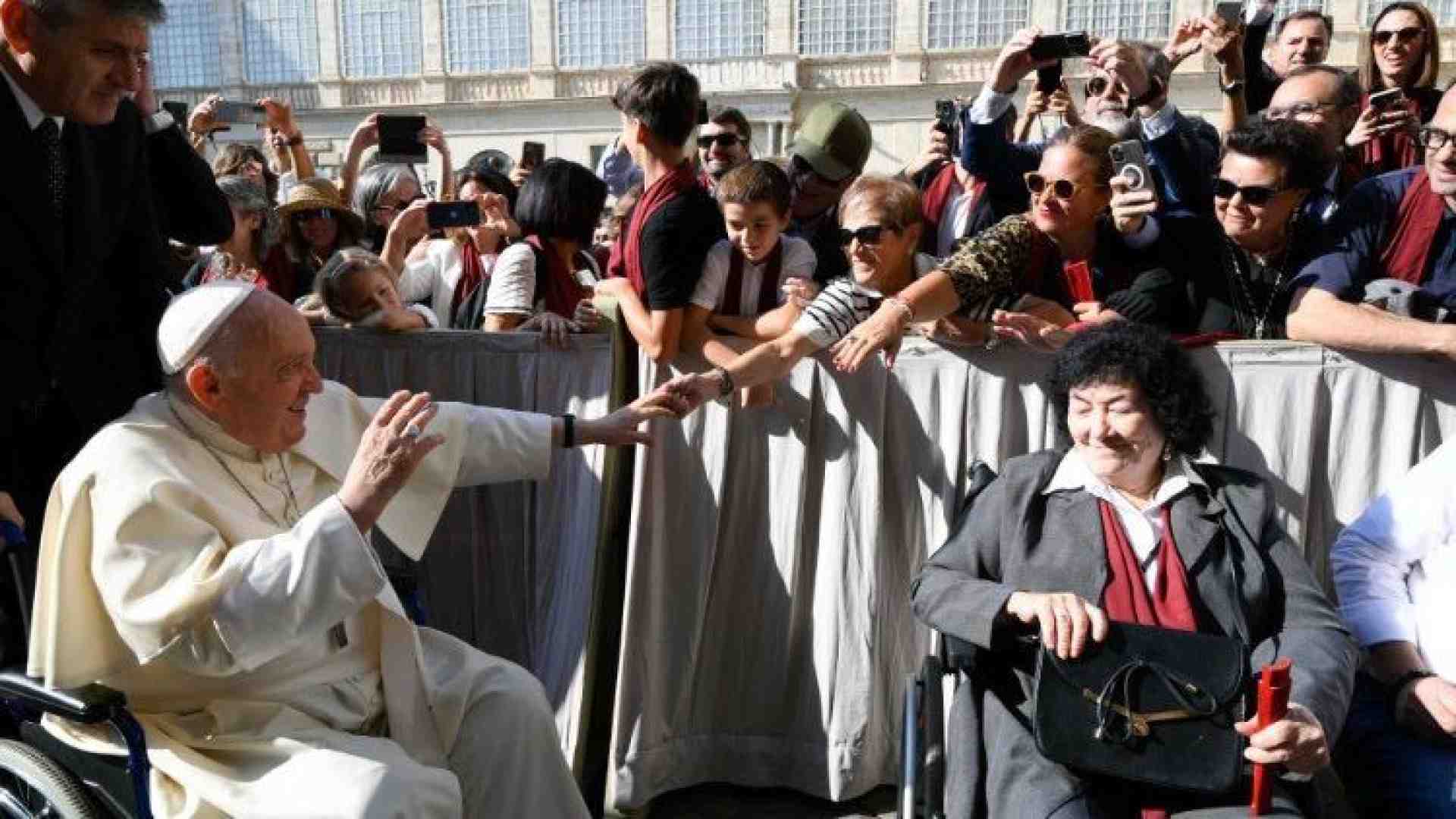 Immagine di "Maria è la madre degli scartati. Ascolta tutti"