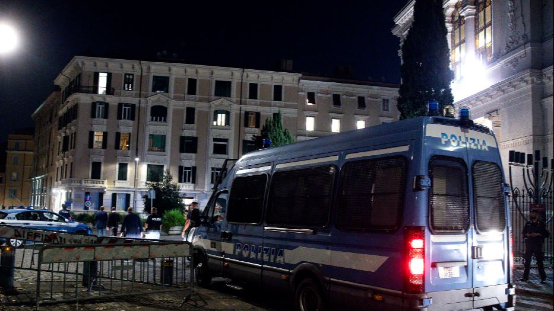 Immagine di Le Comunità ebraiche in Italia: «Non ci piegheremo al terrore»