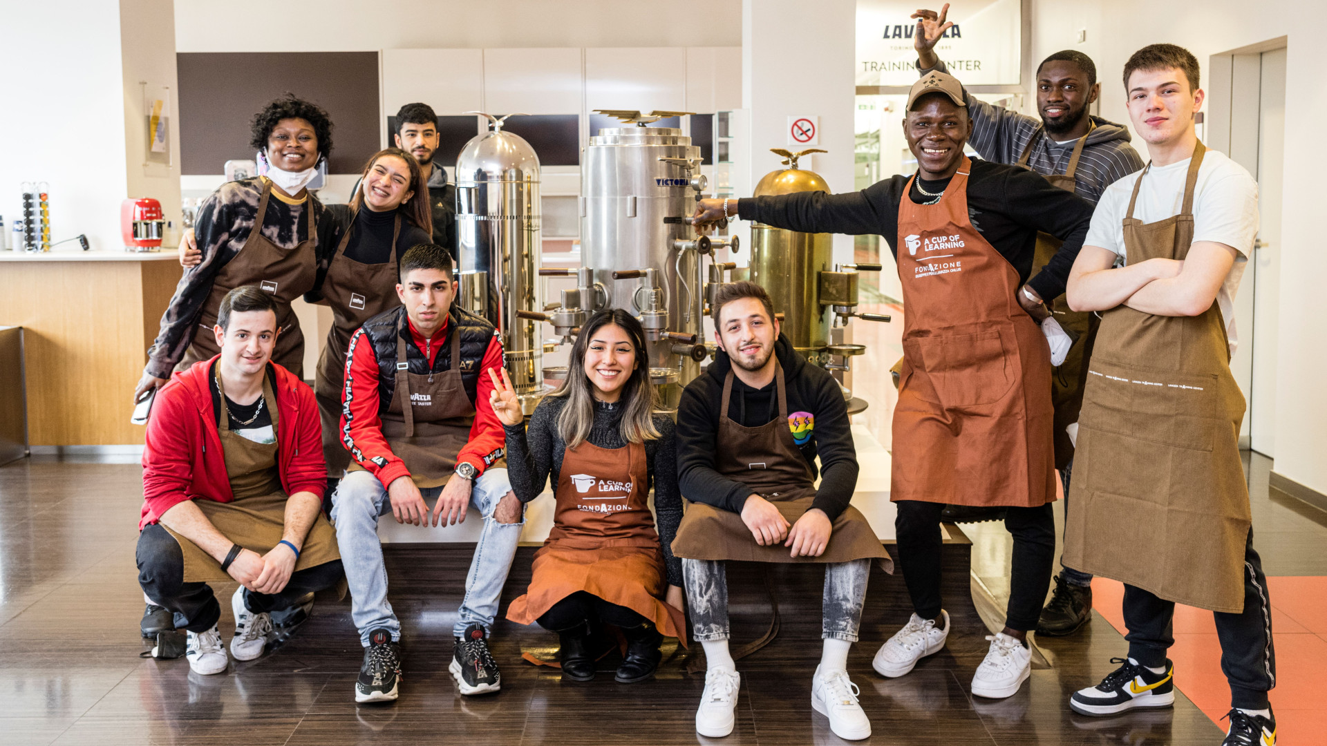 Immagine di L'accoglienza in un caffè: da Lavazza l'asilo è formazione