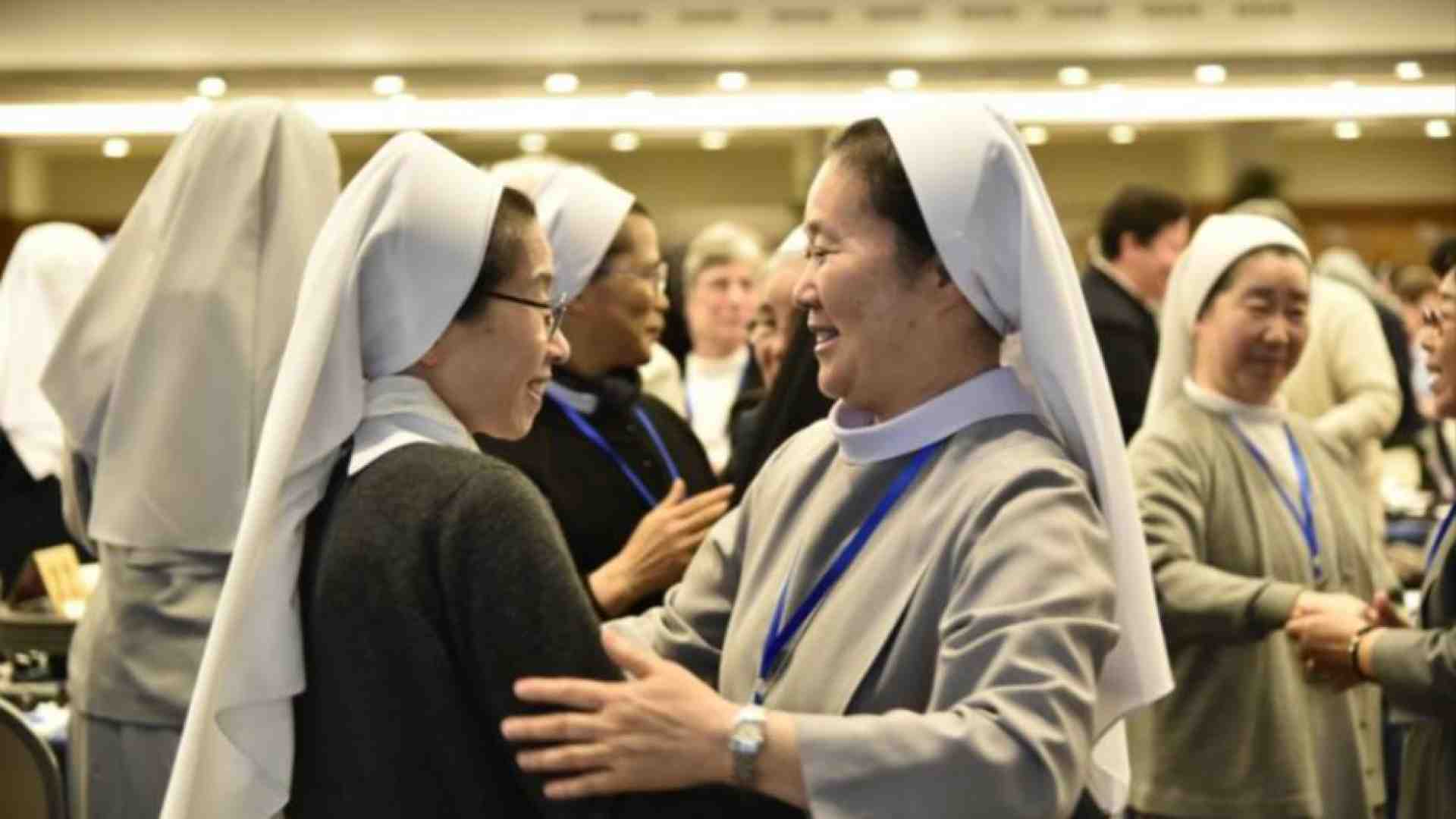 Immagine di Sempre più suore “missionarie” in Italia: «Ma non chiamateci straniere»