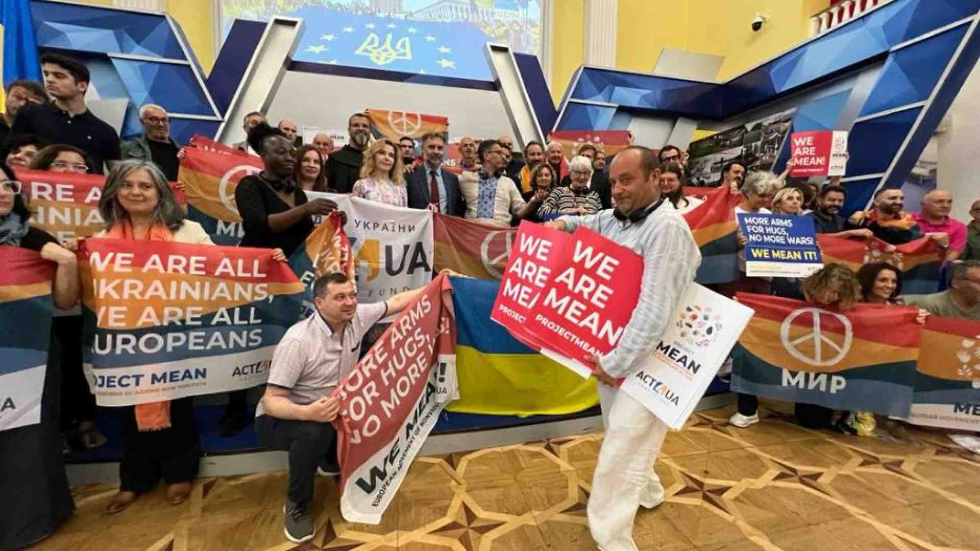 Immagine di I pacificatori italiani a Kiev e Leopoli fra preghiera e impegno civico