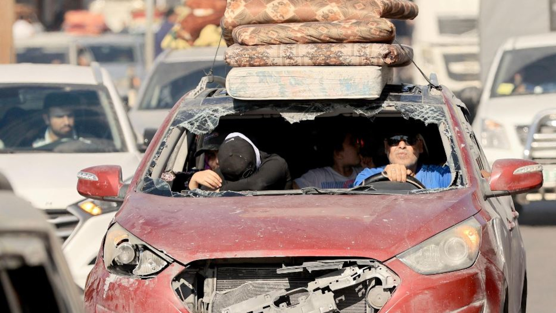 Immagine di Israele colpisce in Libano. Civili via da Gaza, protestano Onu e Oms