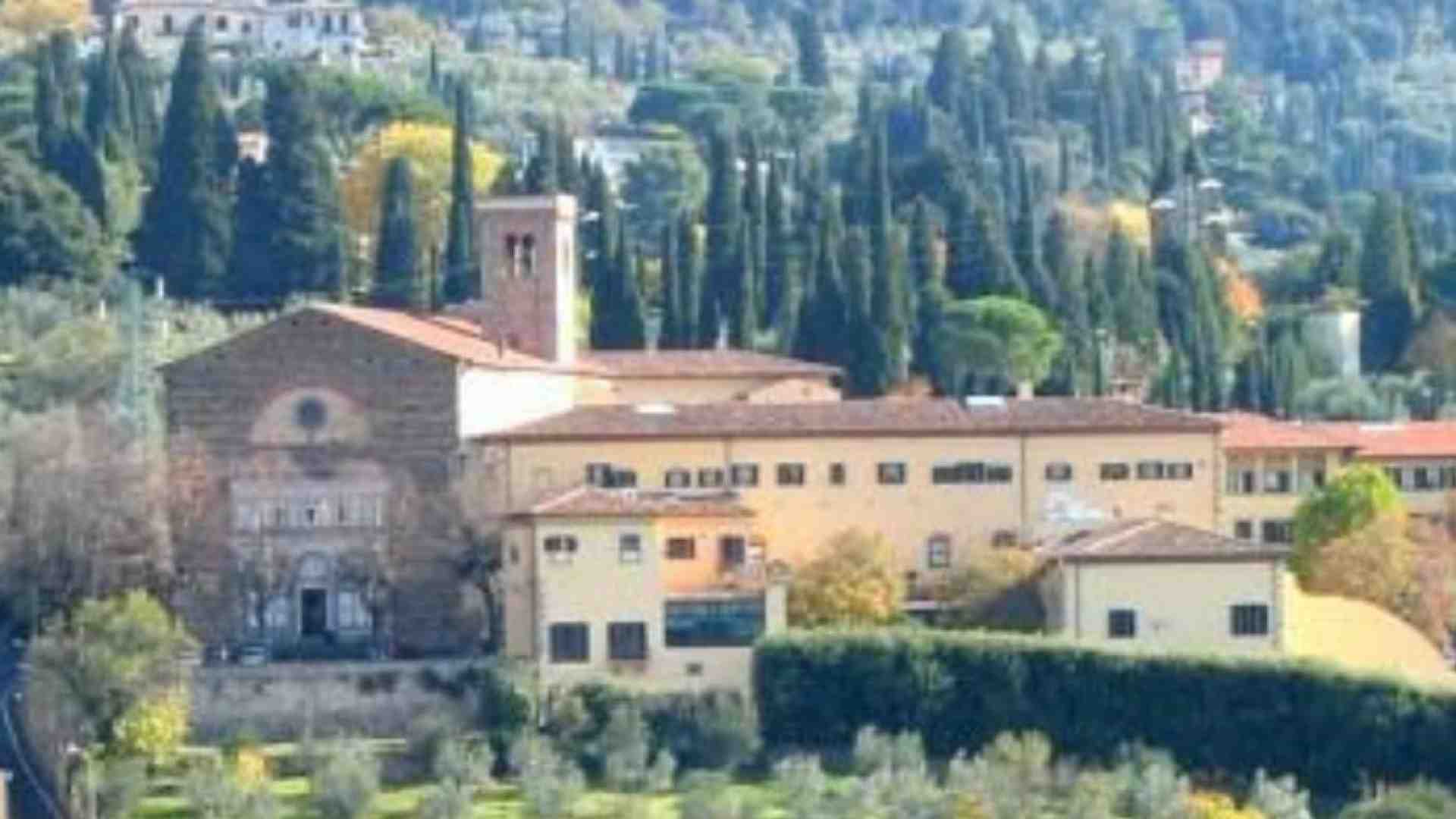 Immagine di Vietato augurare «Buon Natale!». Bufera sull’Istituto universitario