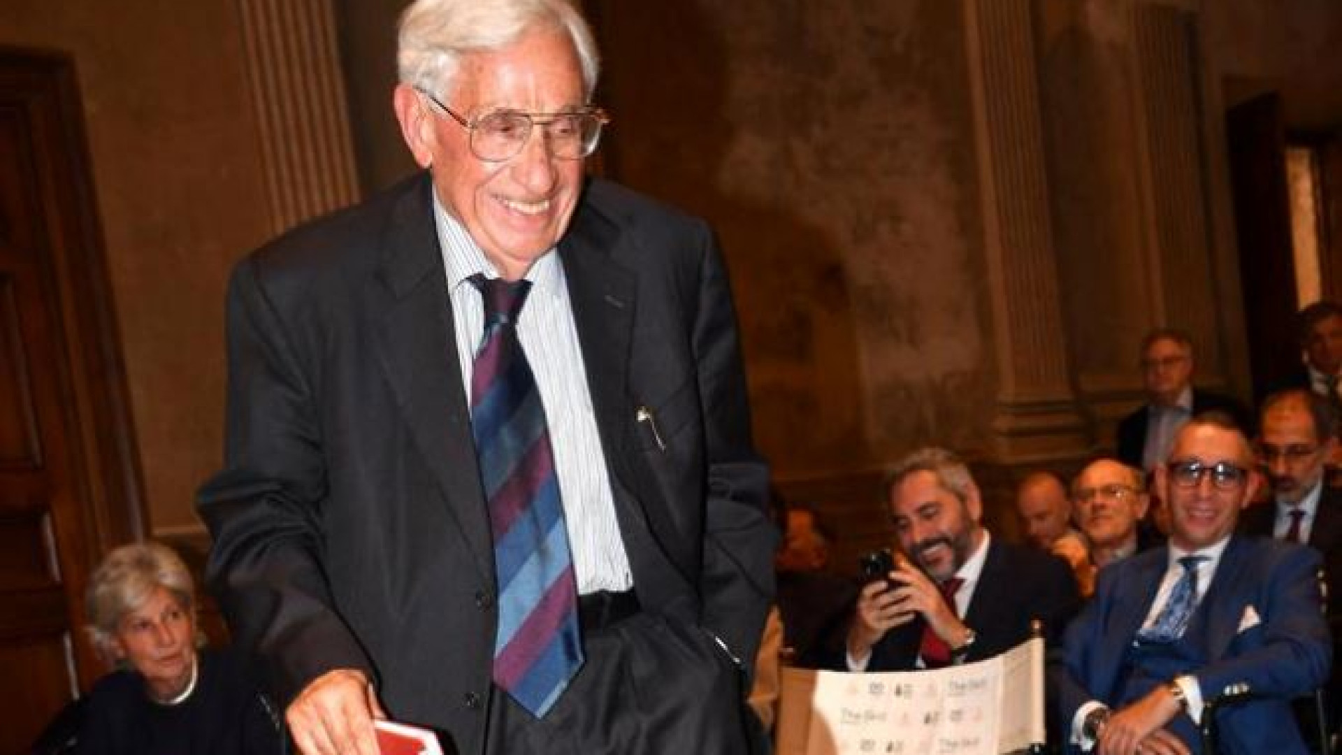 Immagine di Fazio: «Ecco come si può riformare l'euro»