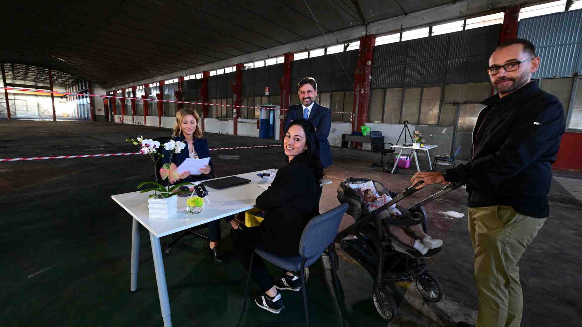 Immagine di Ritorno in fabbrica a Napoli per gli operai ex Whirlpool