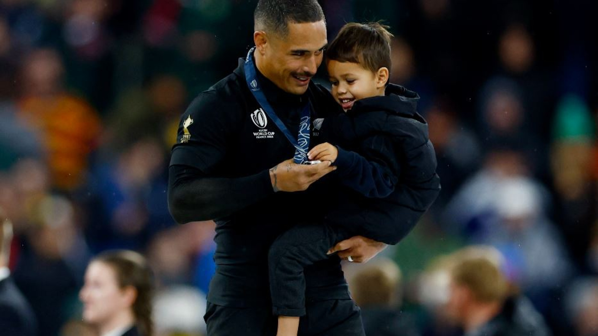 Immagine di L'ultimo match del campione di rugby: perdente ma felice (e con figlio)