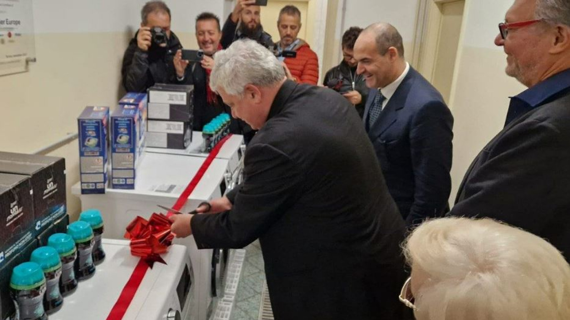 Immagine di Aperte due “lavanderie di papa Francesco”, aiuto concreto ai più poveri