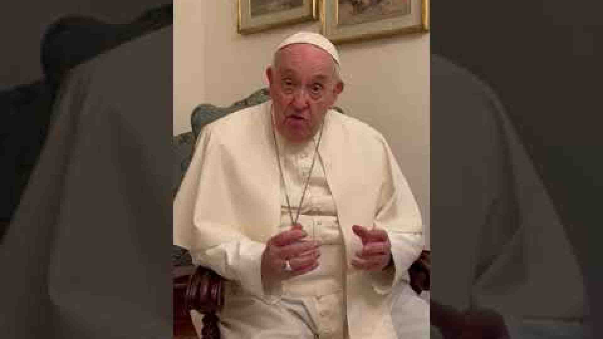 Immagine di Il Papa: «Vicino all’Ucraina. Andate avanti. La speranza non delude»