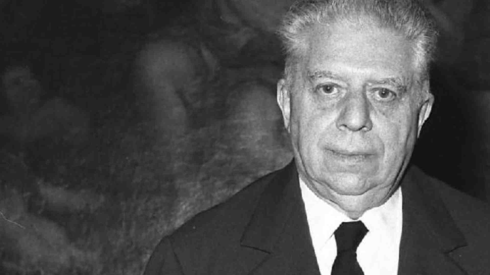 Immagine di Gli ecomostri di Montale: un inedito ambientalista del grande poeta