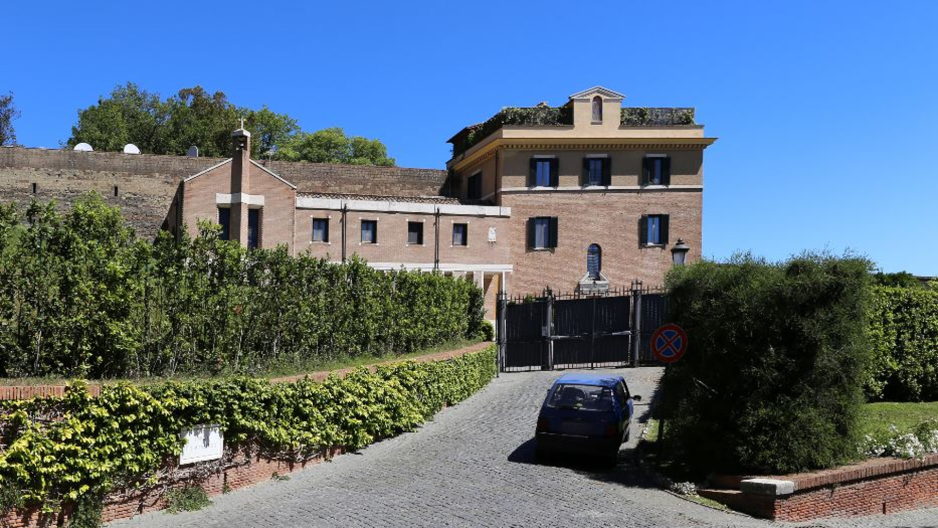 Immagine di Mater ecclesiae, la "casa" di Benedetto XVI ritorna a essere un monastero