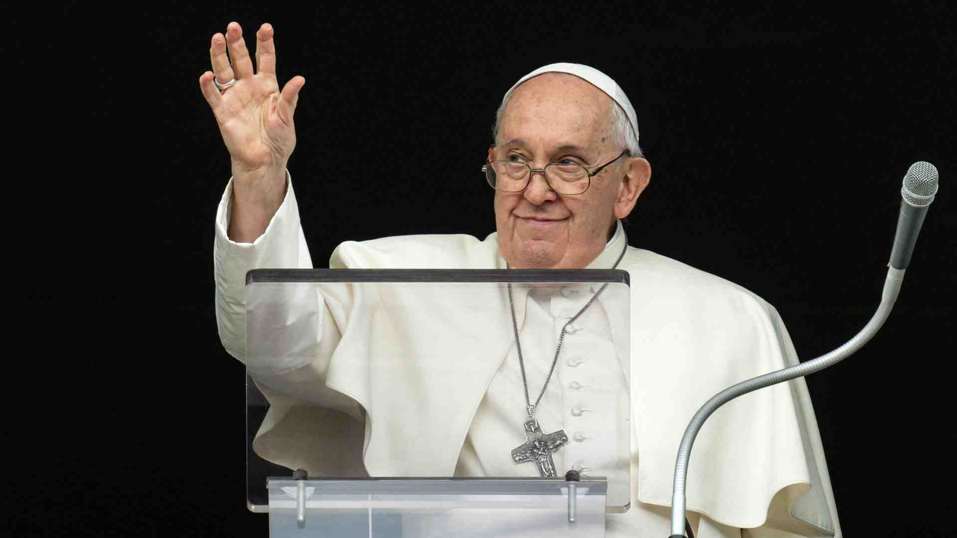 Immagine di Il Papa: «Basta fratelli, fermate le armi!»