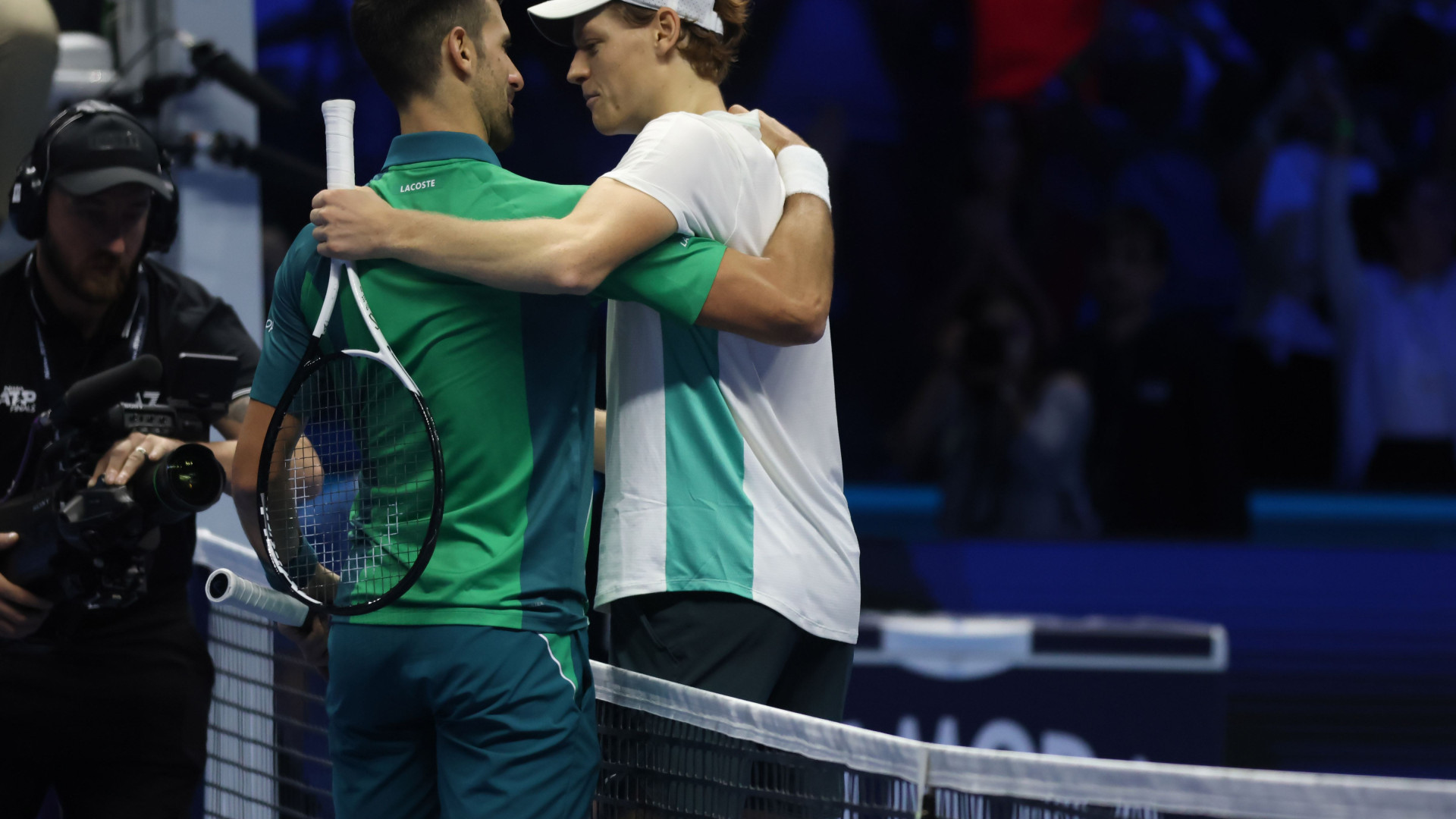 Immagine di È nato un re ed è italiano. Così Sinner è riuscito a battere Djokovic