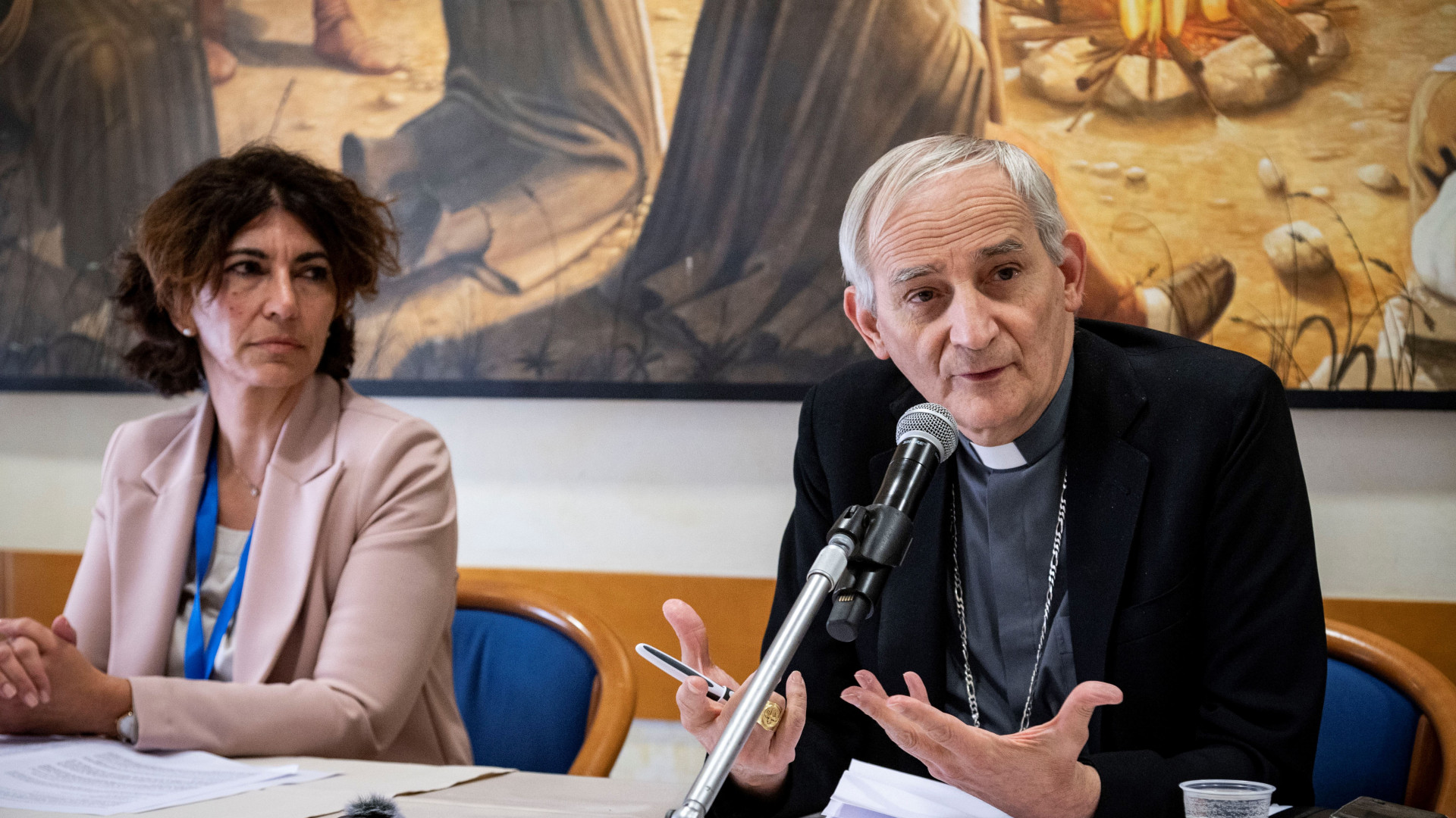 Immagine di Zuppi: «Abusi, nella Chiesa lotta senza quartiere»