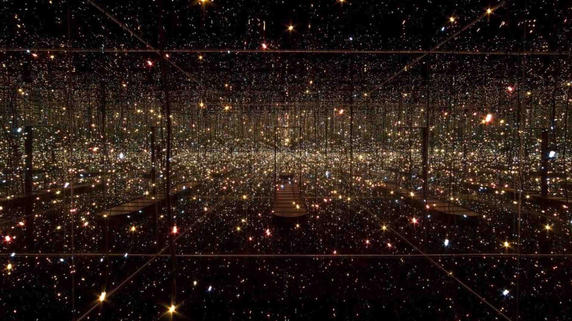 Immagine di Yayoi Kusama a Bergamo: tutto il cielo in una stanza