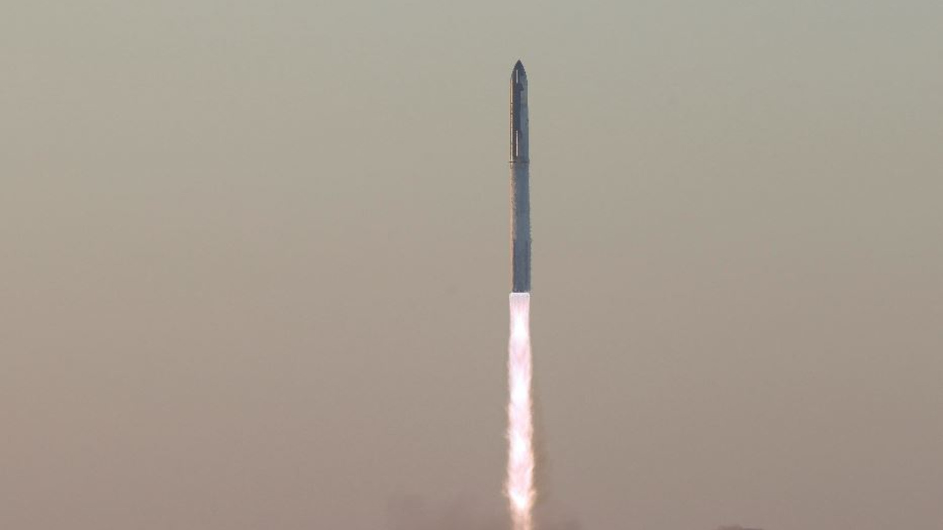 Immagine di Starship nello spazio, il sogno di Elon Musk continua