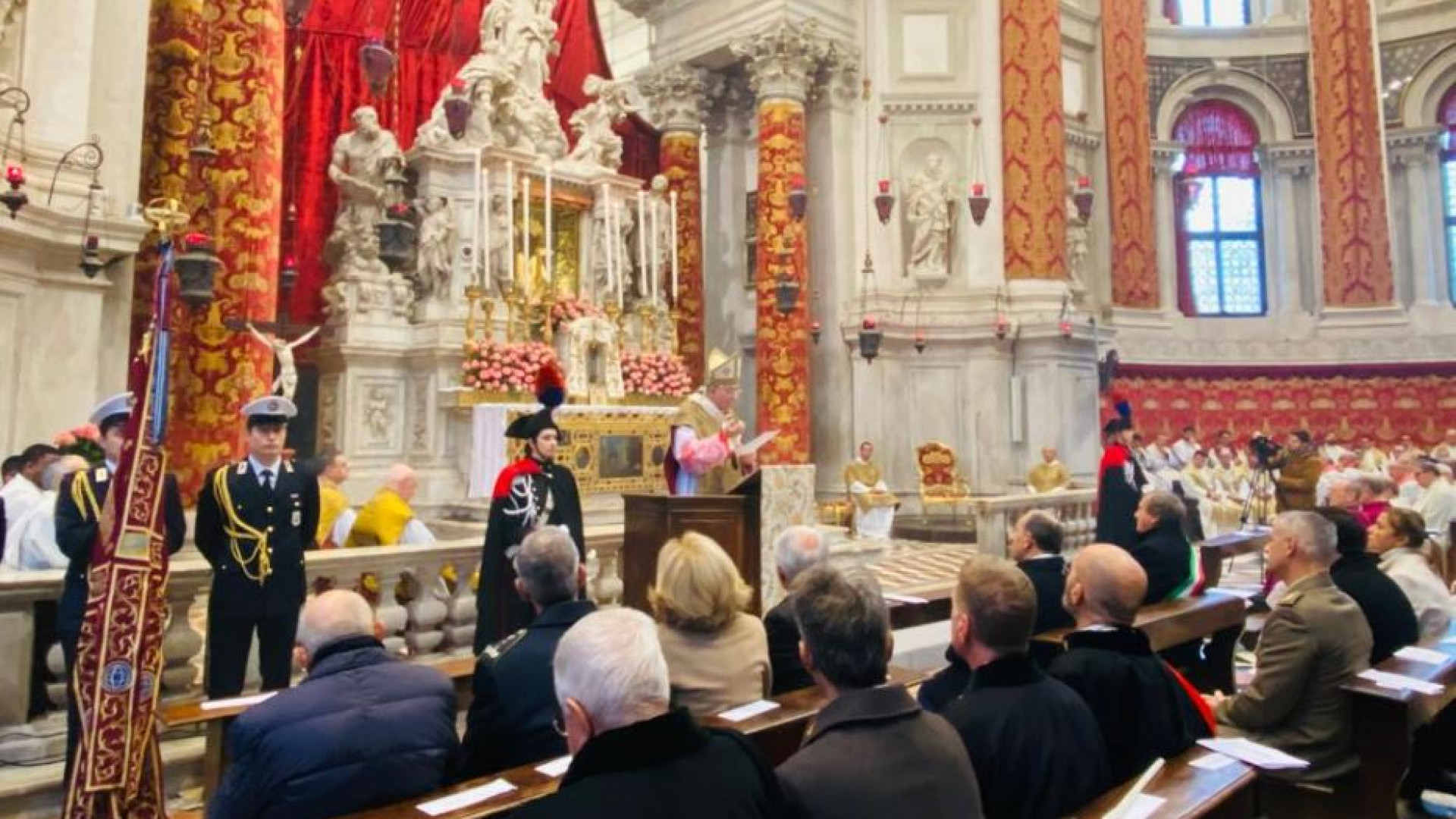 Immagine di Moraglia: rimettiamo al centro il valore del rispetto tra uomo e donna