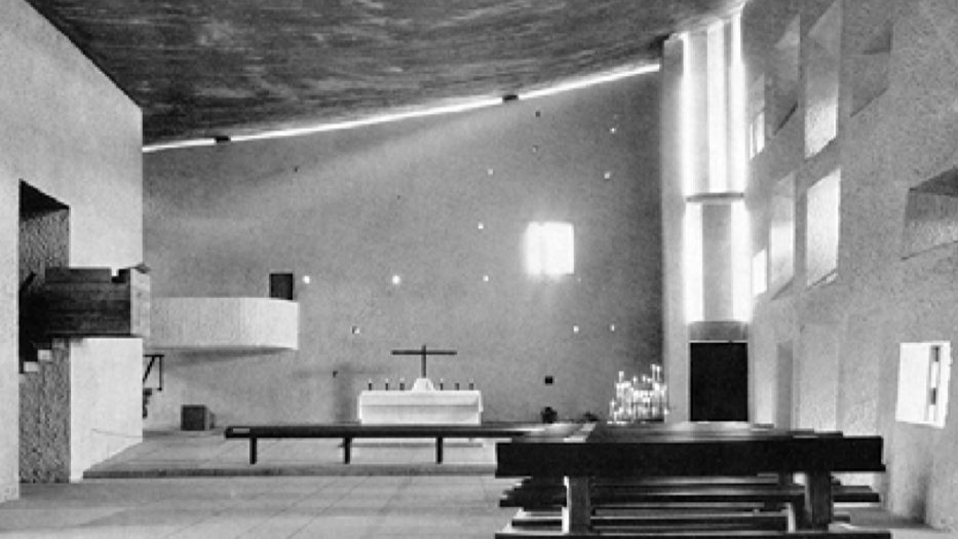 Immagine di Moneo: «Così Le Corbusier creò lo spazio sacro contemporaneo»